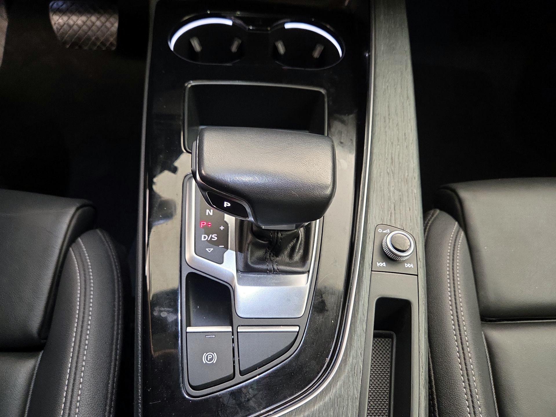 Thumbnail: 2023 Audi A4 - 17