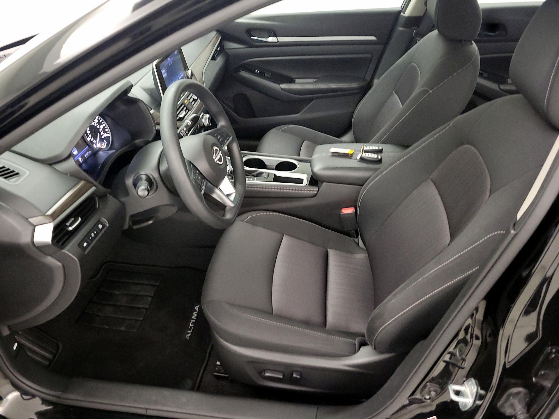 Thumbnail: 2023 Nissan Altima - 11