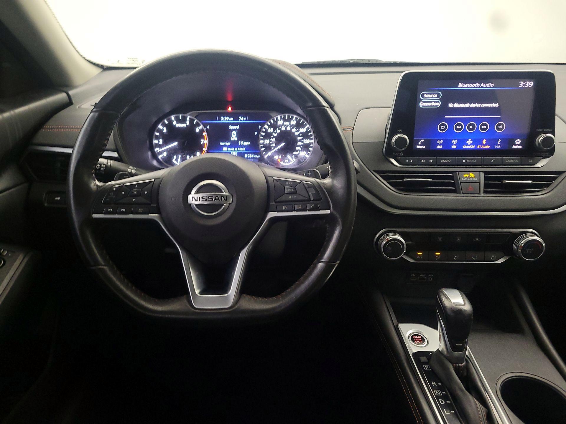 Thumbnail: 2022 Nissan Altima - 10