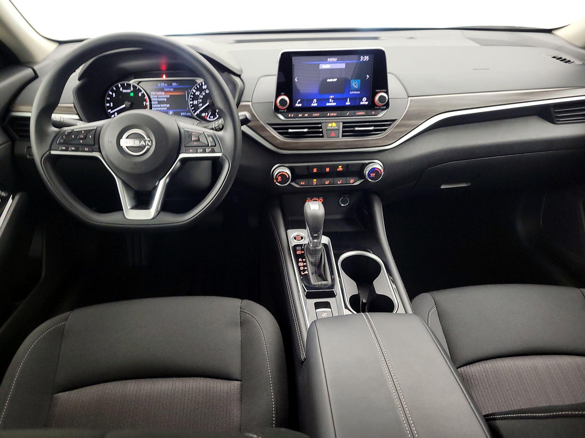 Thumbnail: 2023 Nissan Altima - 9