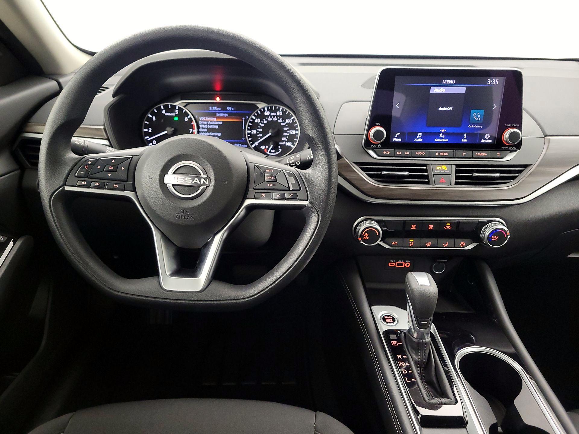 Thumbnail: 2023 Nissan Altima - 10