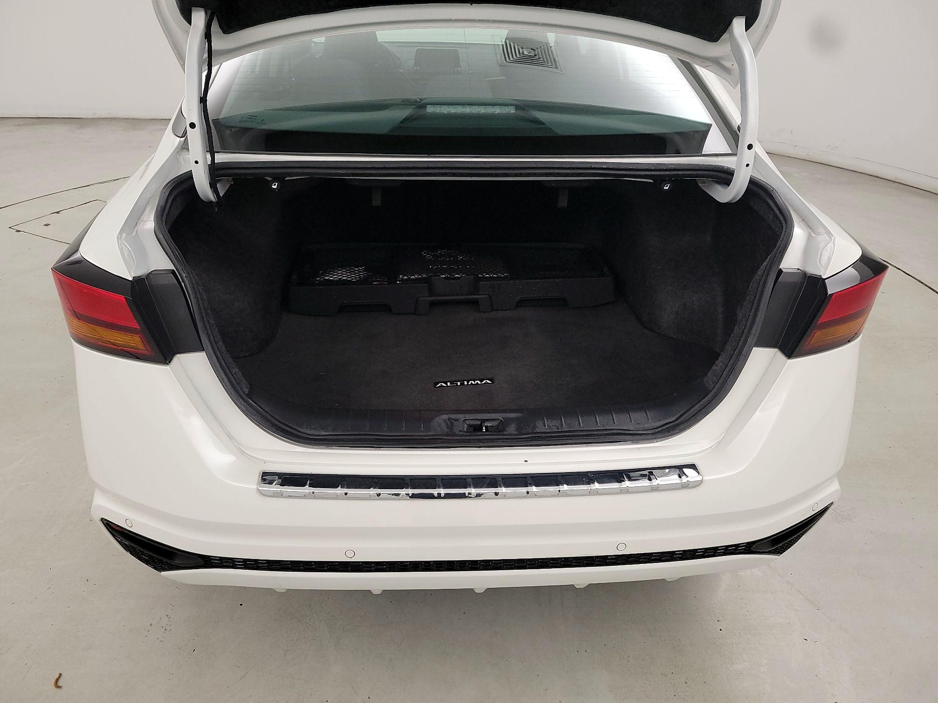 Thumbnail: 2023 Nissan Altima - 20