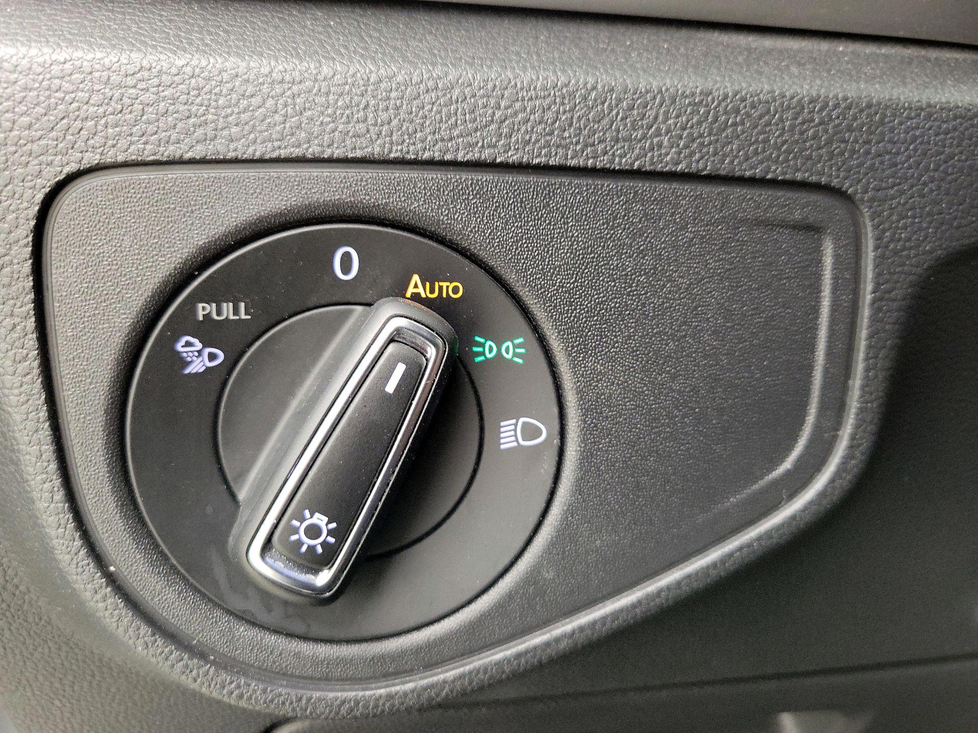 Thumbnail: 2023 Volkswagen Atlas - 13