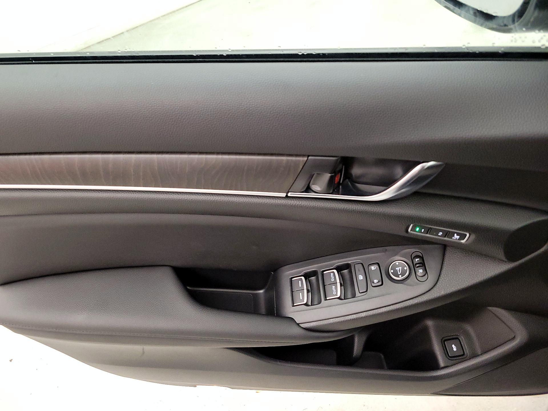 Thumbnail: 2021 Honda Accord - 12