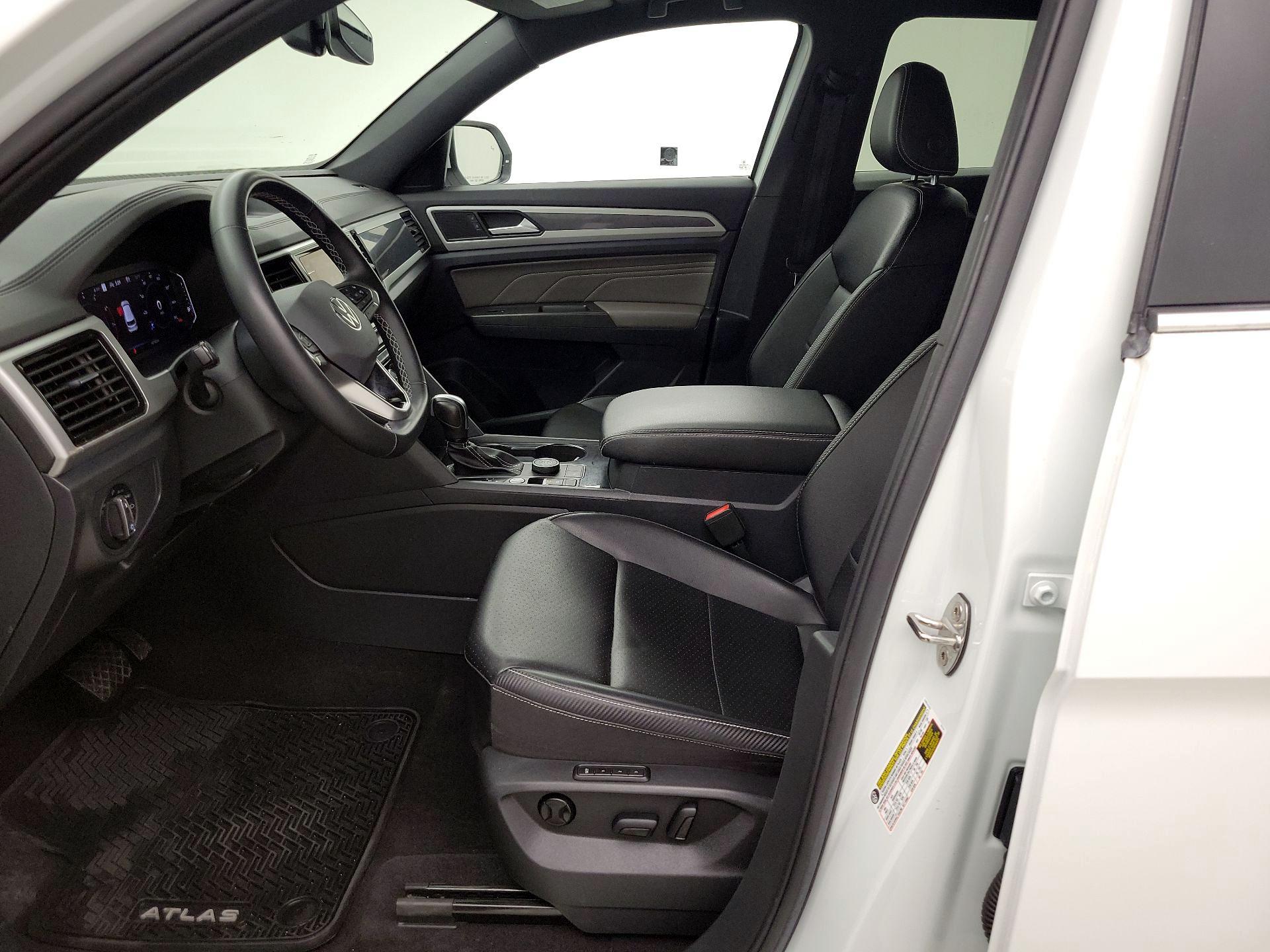 Thumbnail: 2022 Volkswagen Atlas - 11