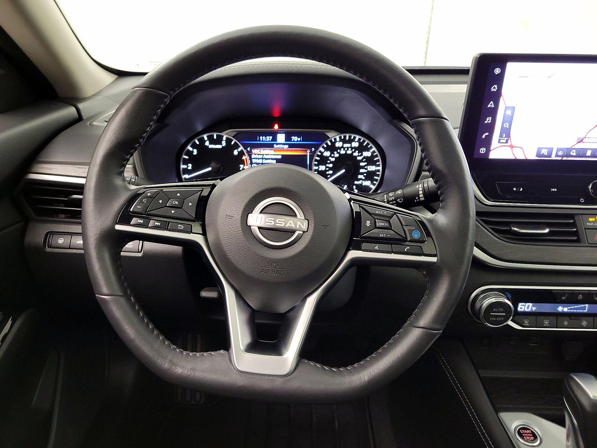 Thumbnail: 2023 Nissan Altima - 10