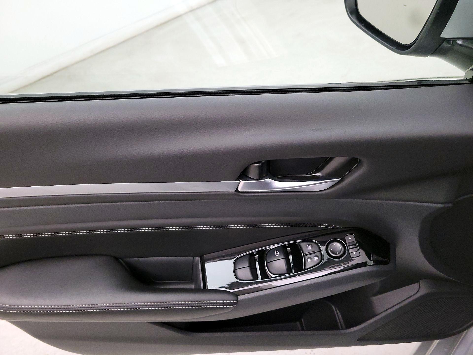 Thumbnail: 2023 Nissan Altima - 12