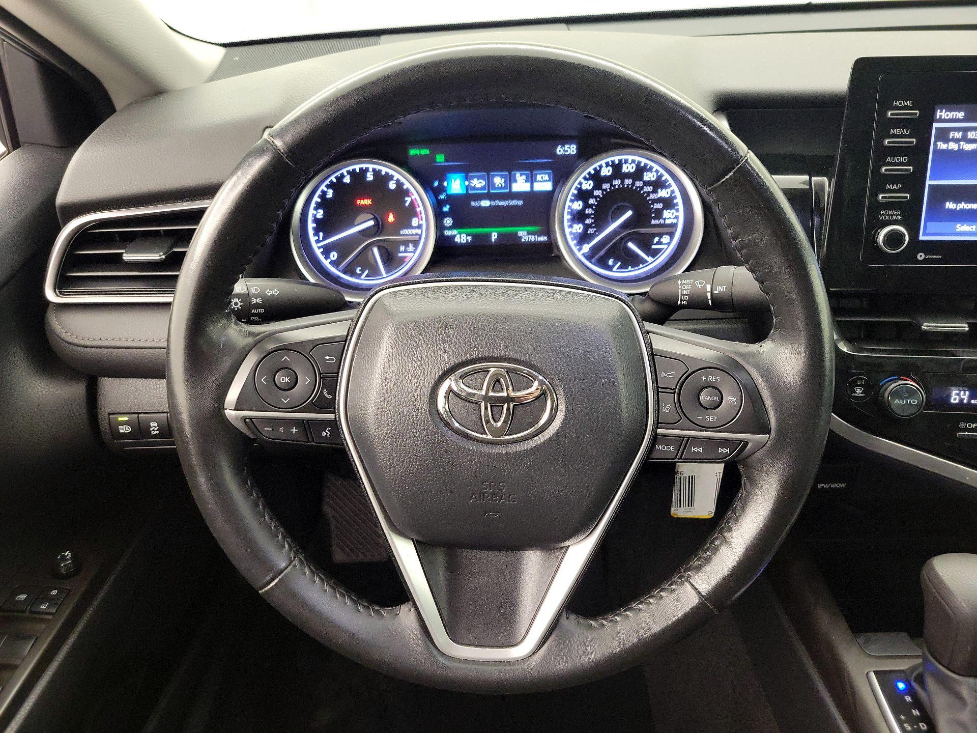 Thumbnail: 2023 Toyota Camry - 10