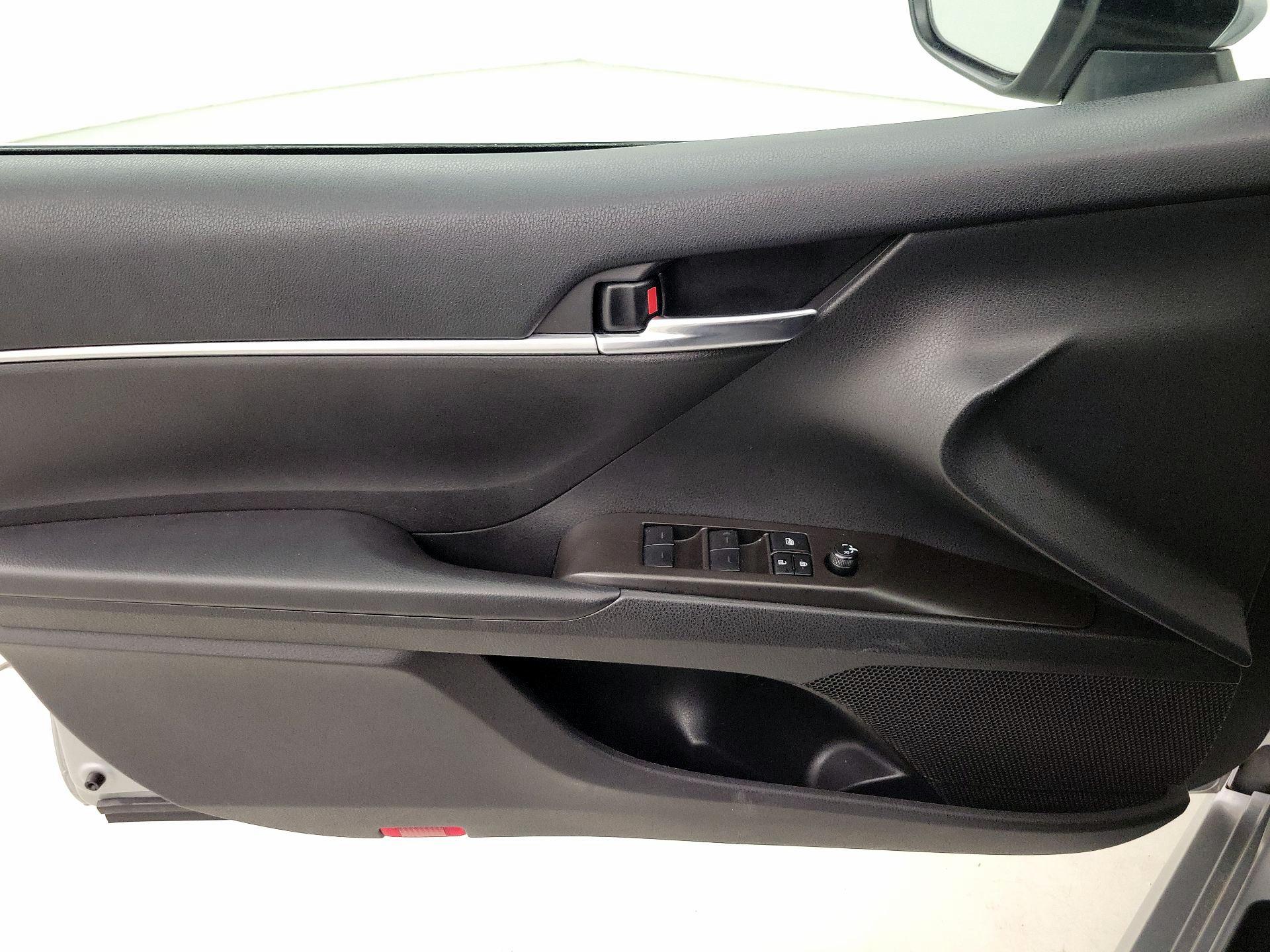 Thumbnail: 2023 Toyota Camry - 12