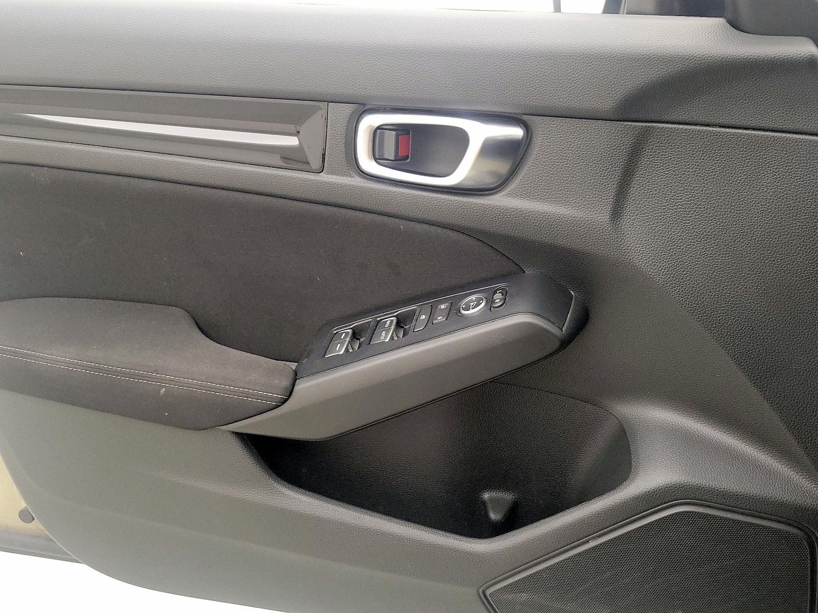 2025 Honda Civic Hatchback Sport - Photo 13