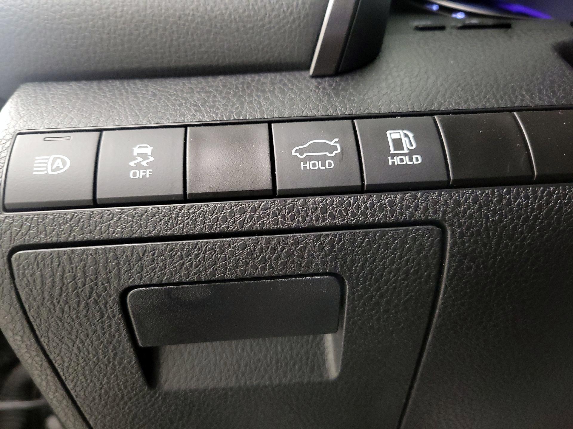 Thumbnail: 2023 Toyota Camry - 13