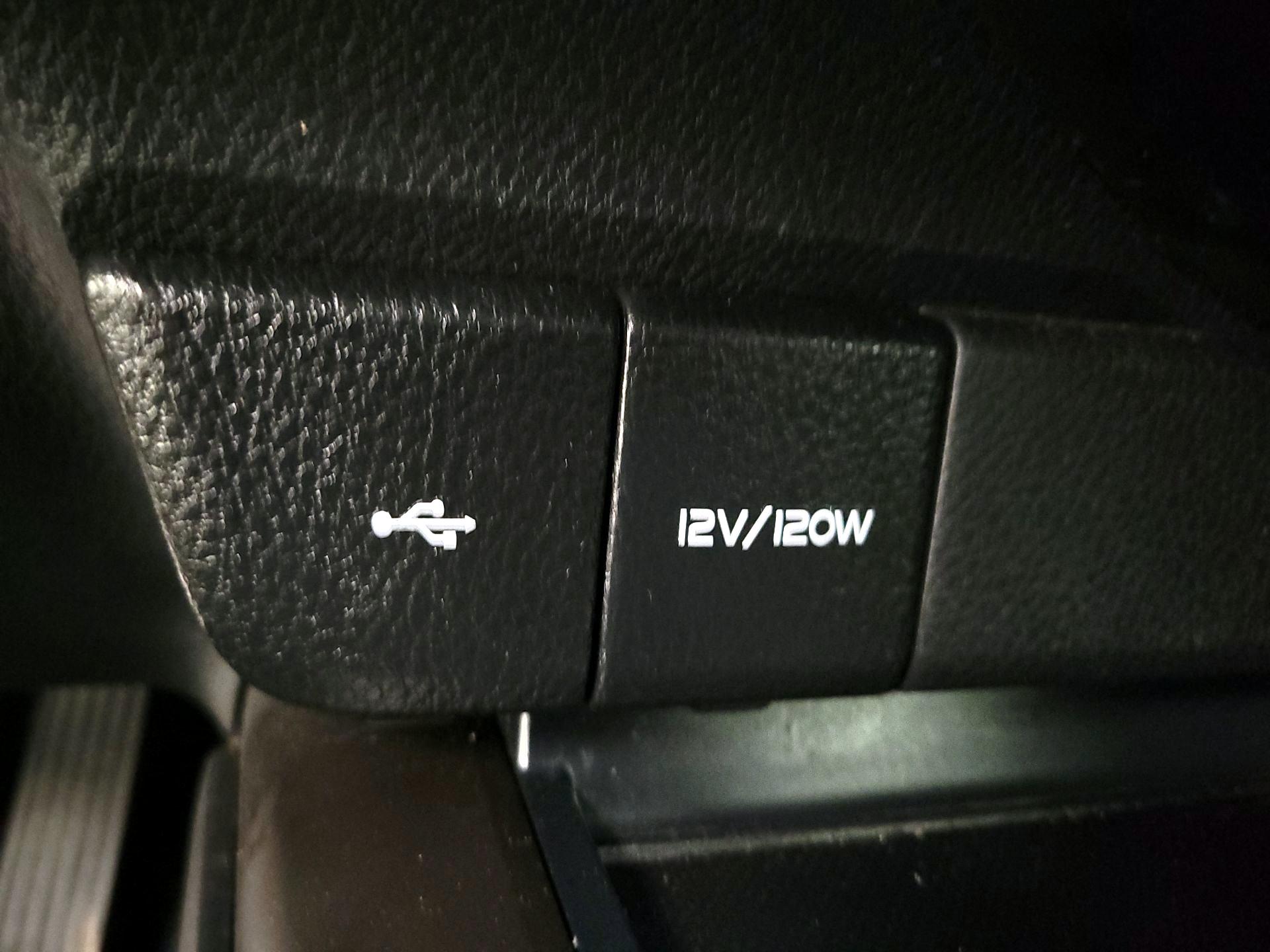 Thumbnail: 2023 Toyota Camry - 18