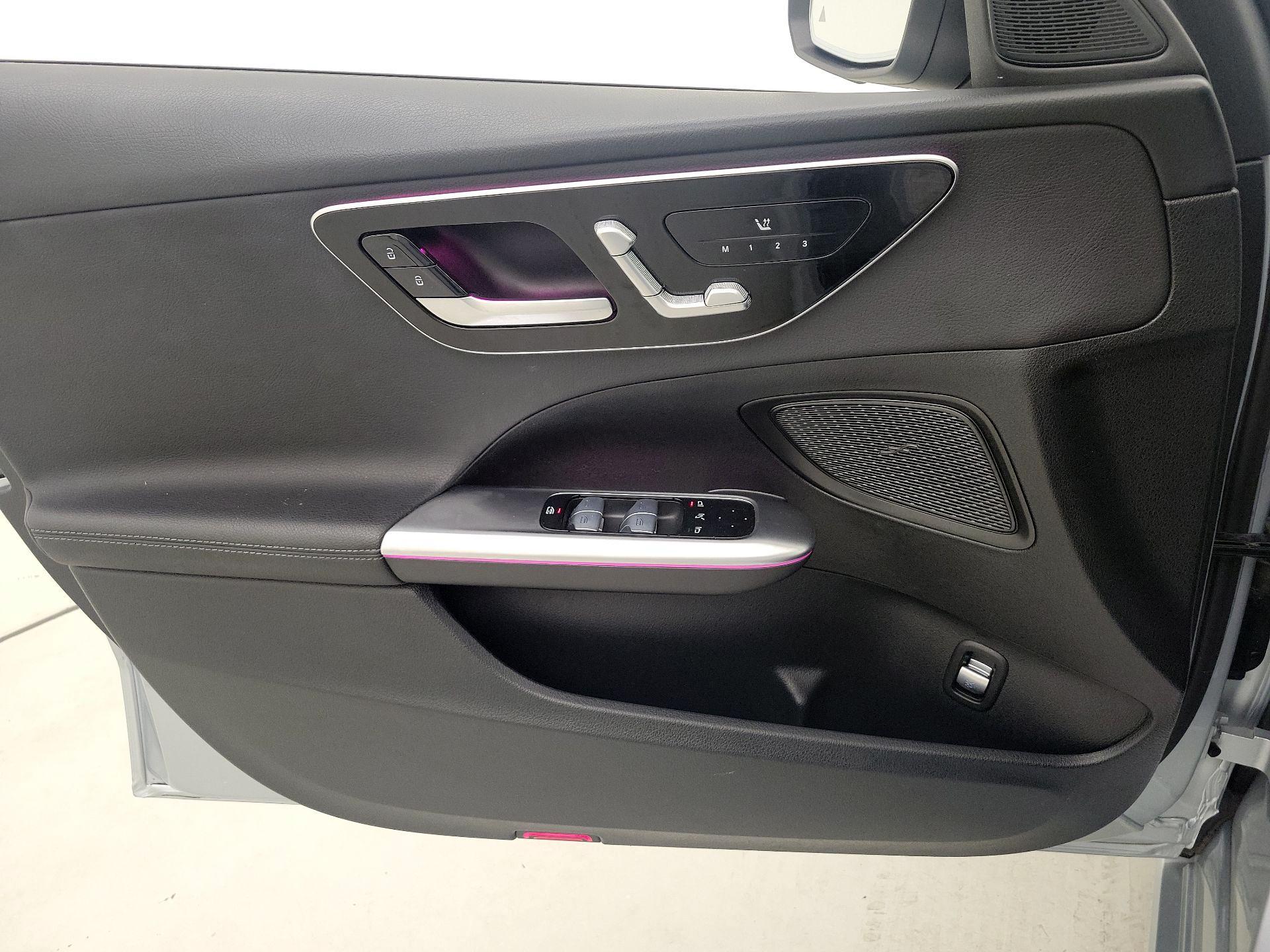 Thumbnail: 2022 Mercedes-Benz C-Class - 12