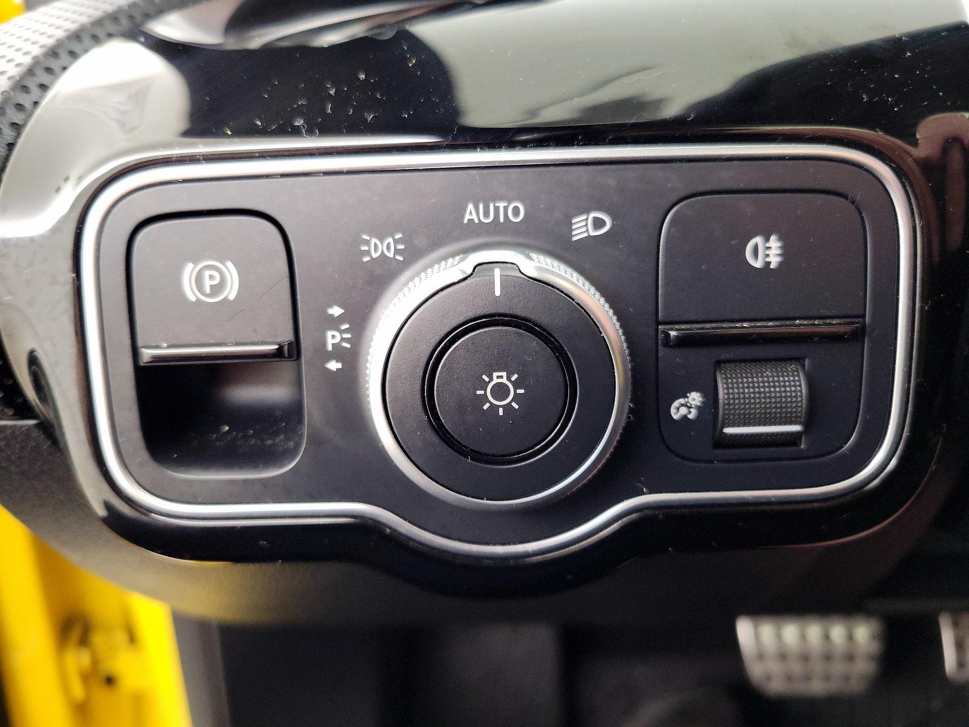 Thumbnail: 2022 Mercedes-Benz CLA - 13