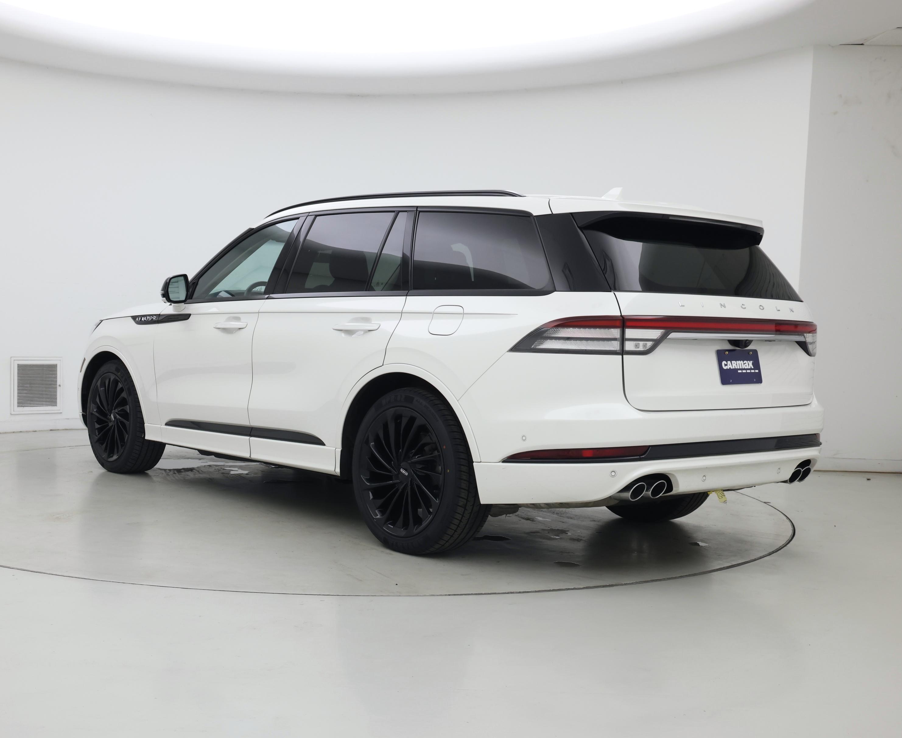Thumbnail: 2022 Lincoln Aviator - 2