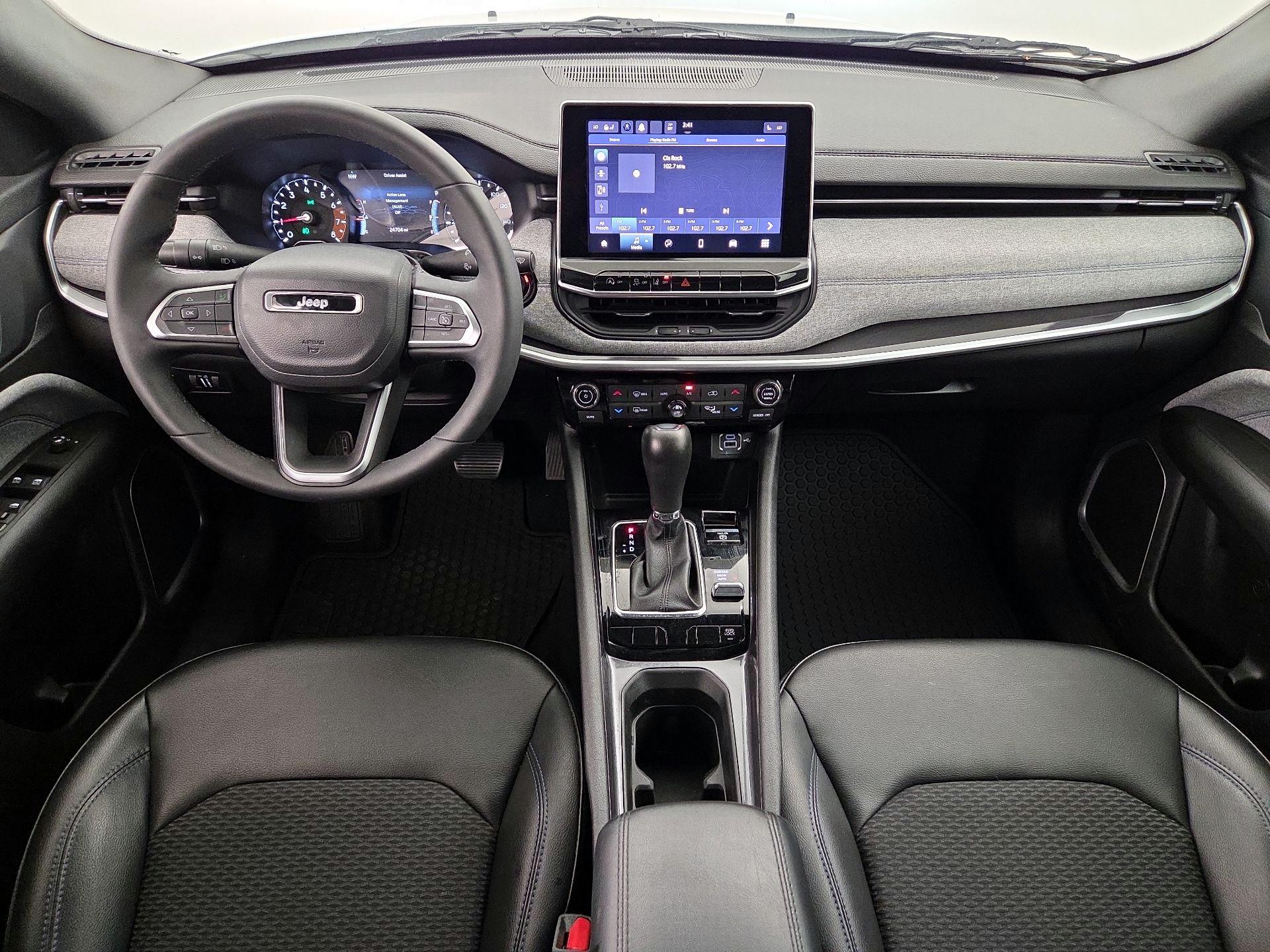 Thumbnail: 2023 Jeep Compass - 9