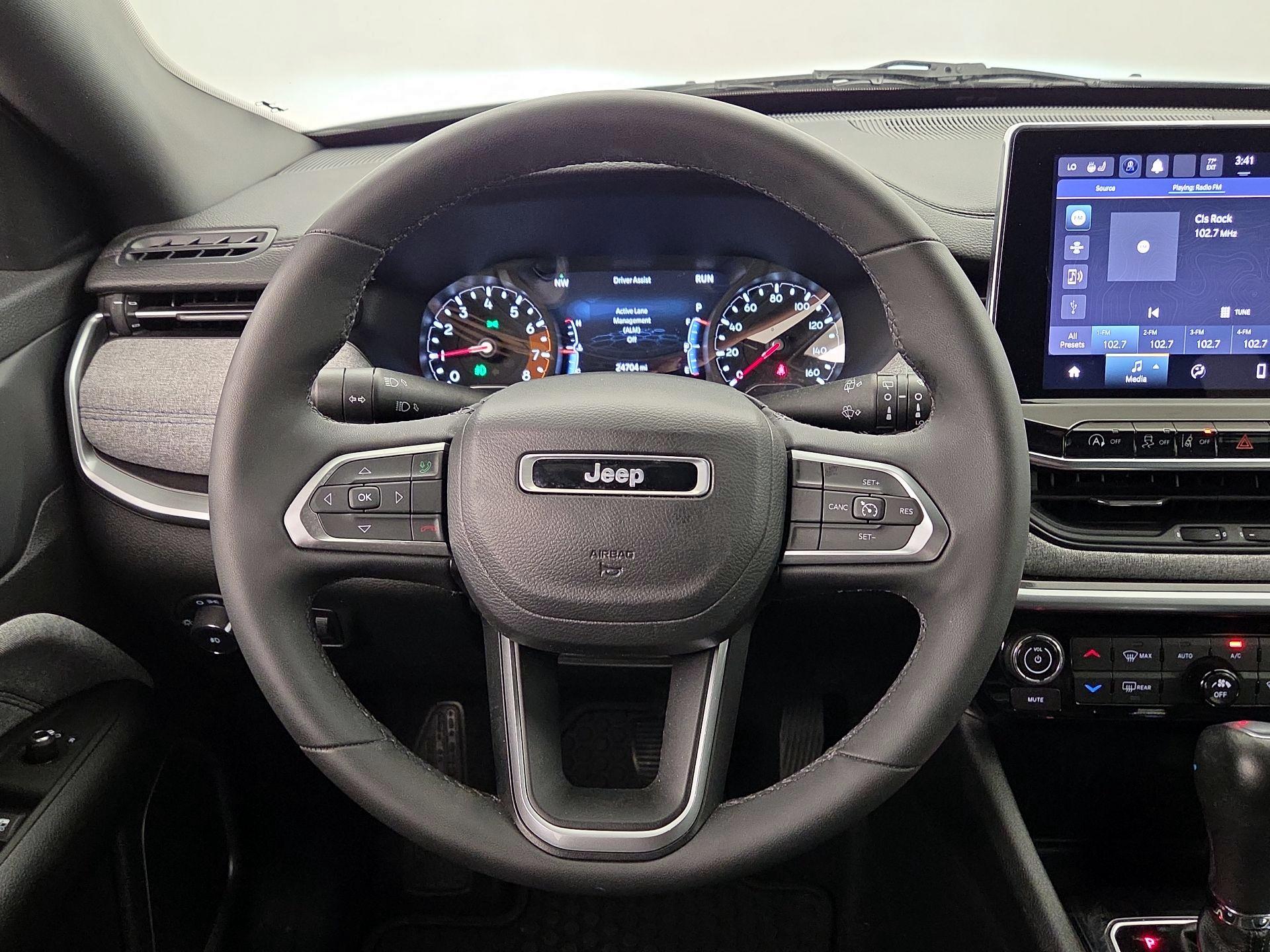 Thumbnail: 2023 Jeep Compass - 10