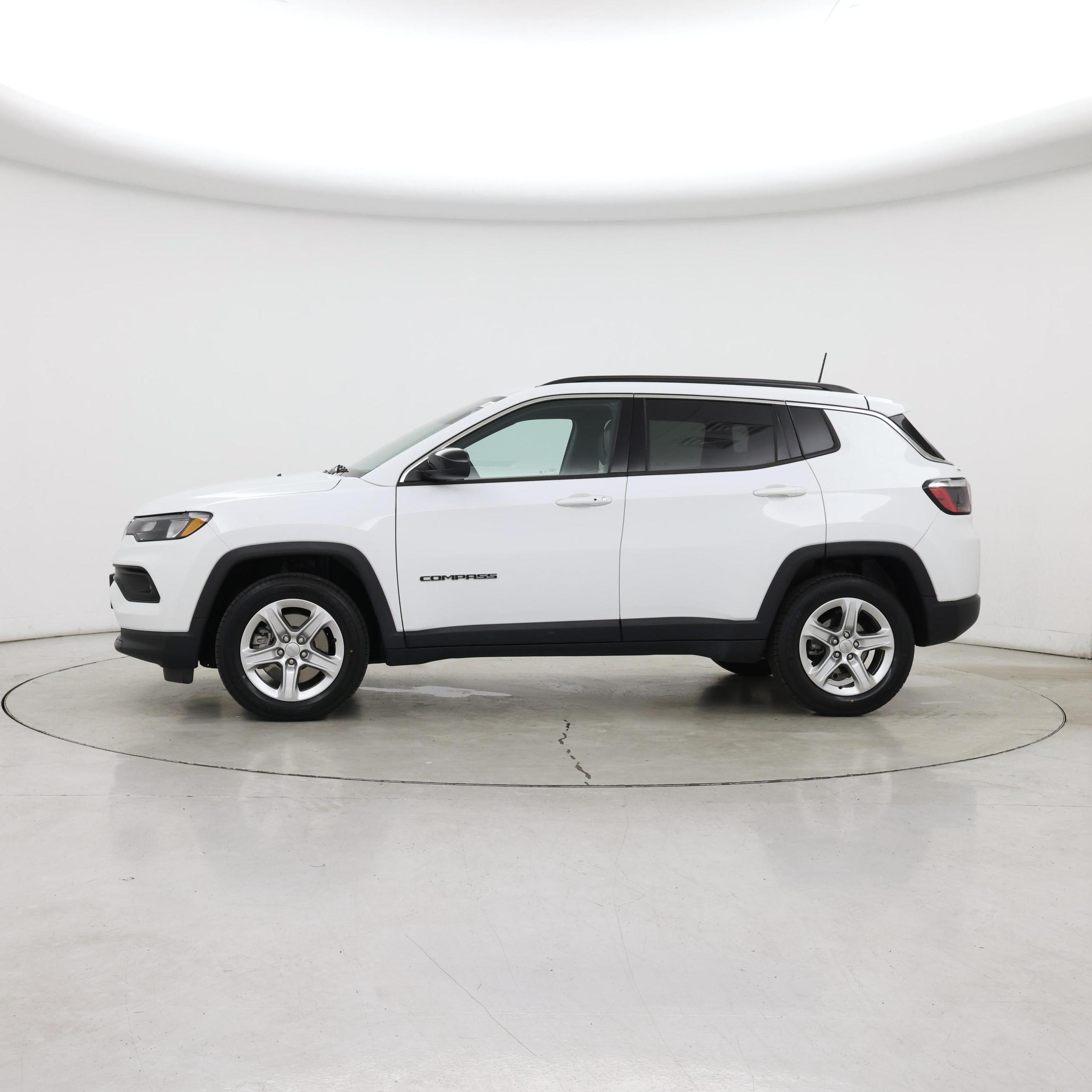 Thumbnail: 2023 Jeep Compass - 3