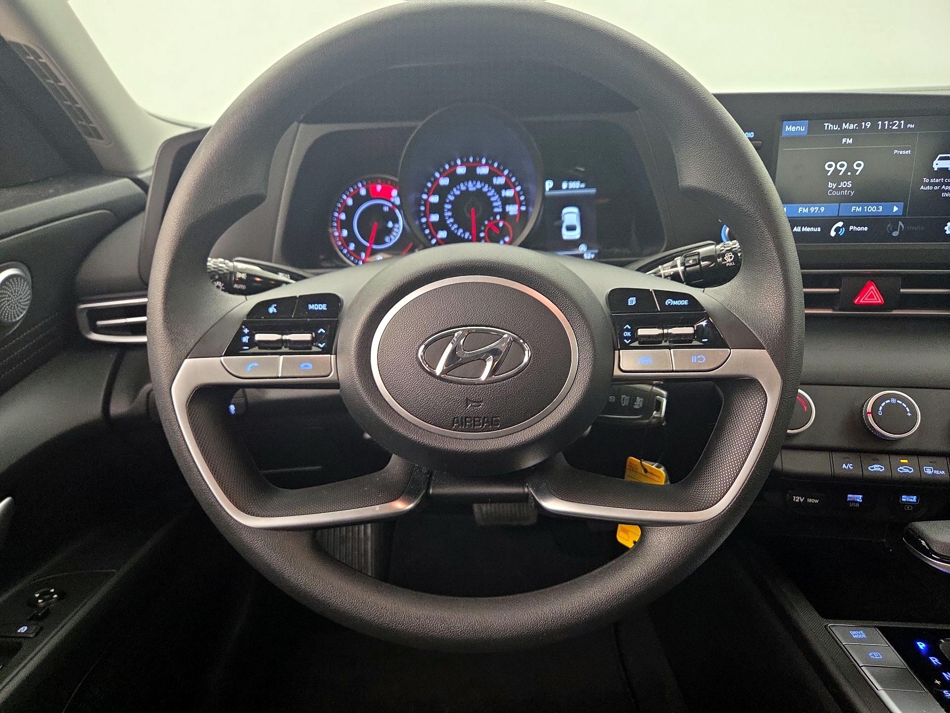 Thumbnail: 2023 Hyundai Elantra - 10