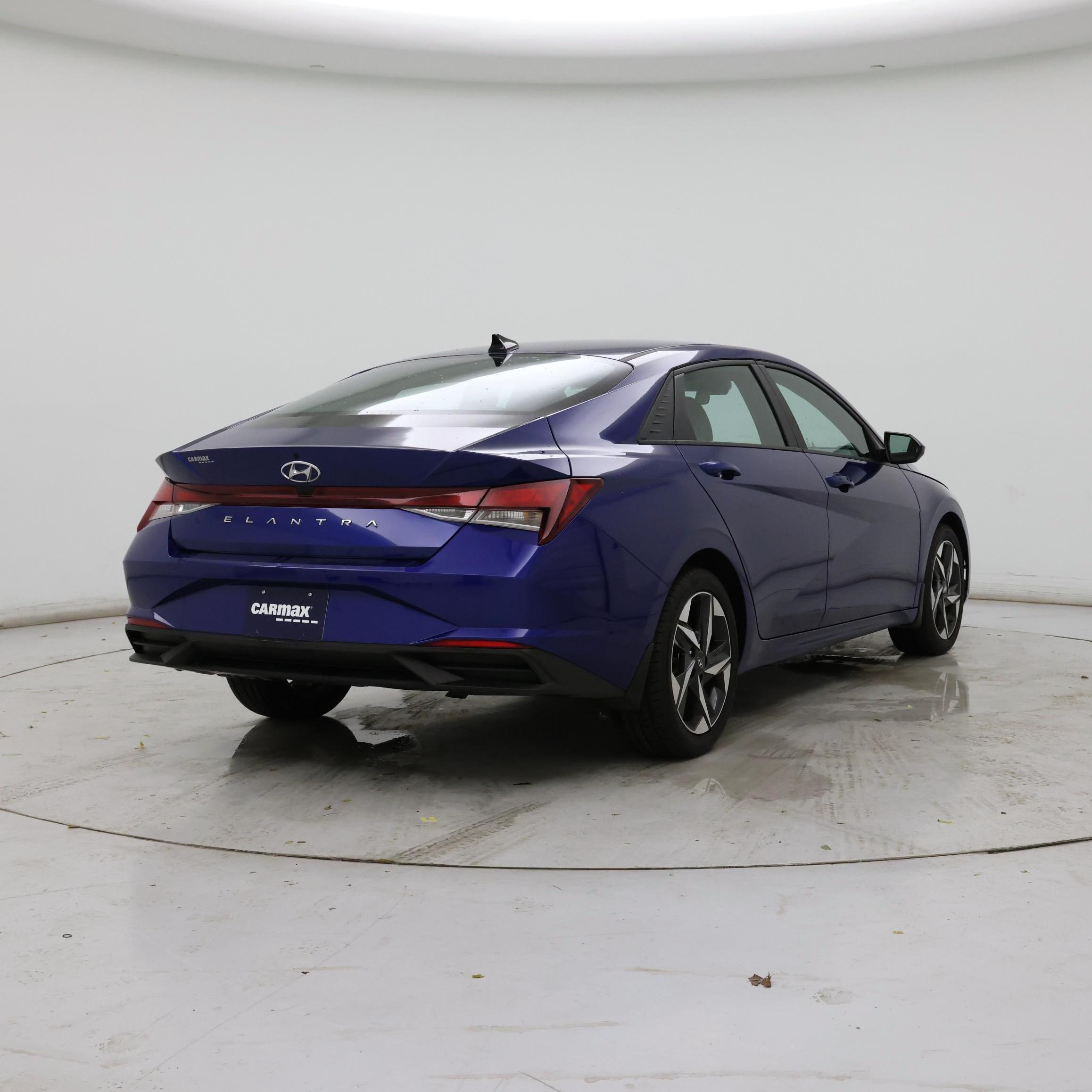 Thumbnail: 2023 Hyundai Elantra - 8