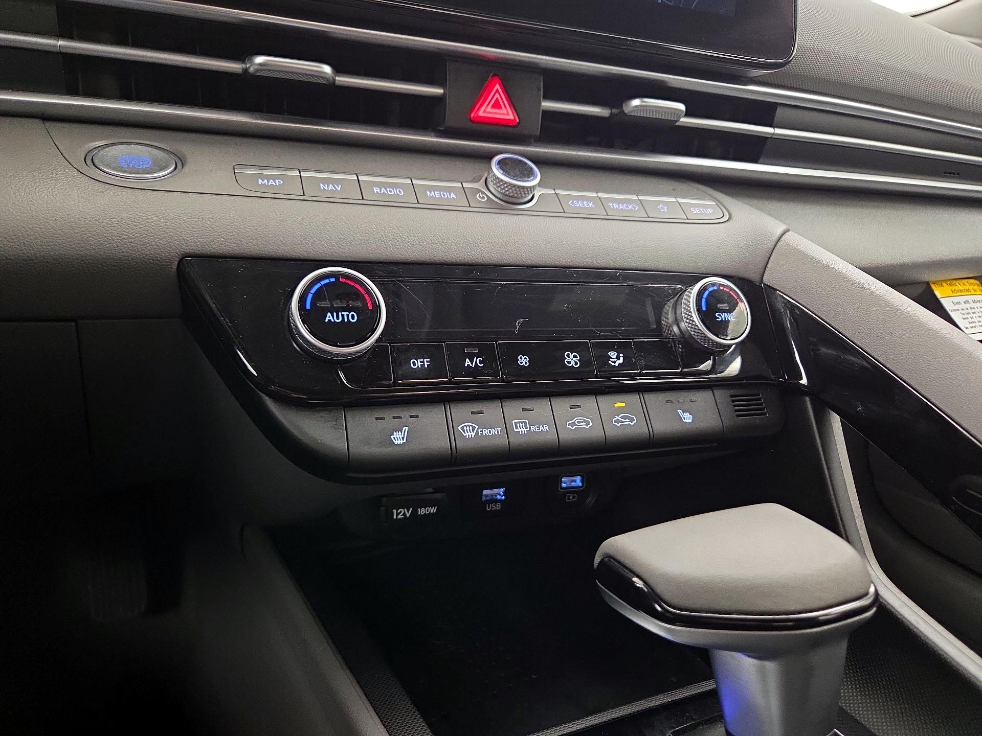 Thumbnail: 2023 Hyundai Elantra - 17