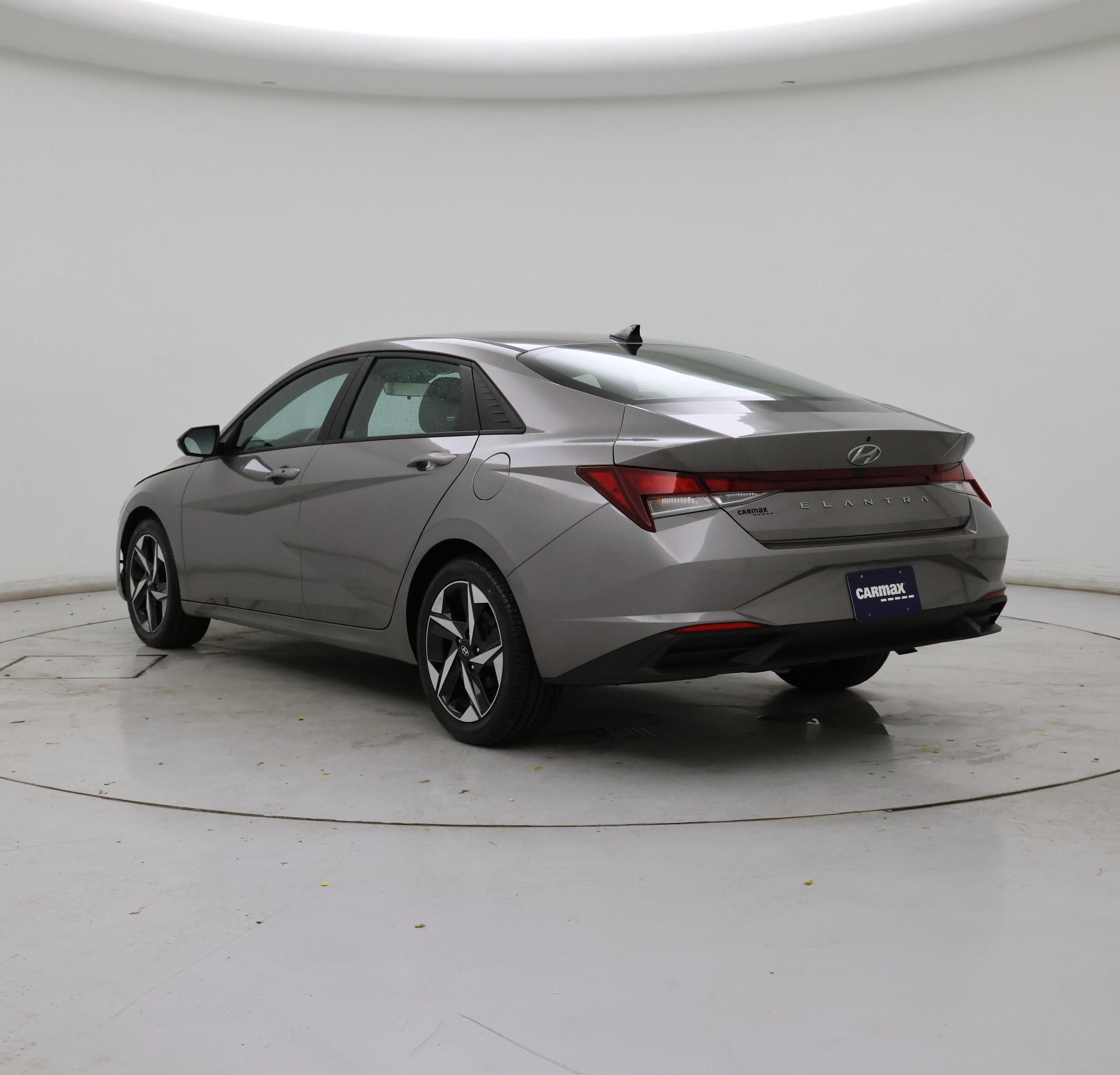 Thumbnail: 2023 Hyundai Elantra - 2