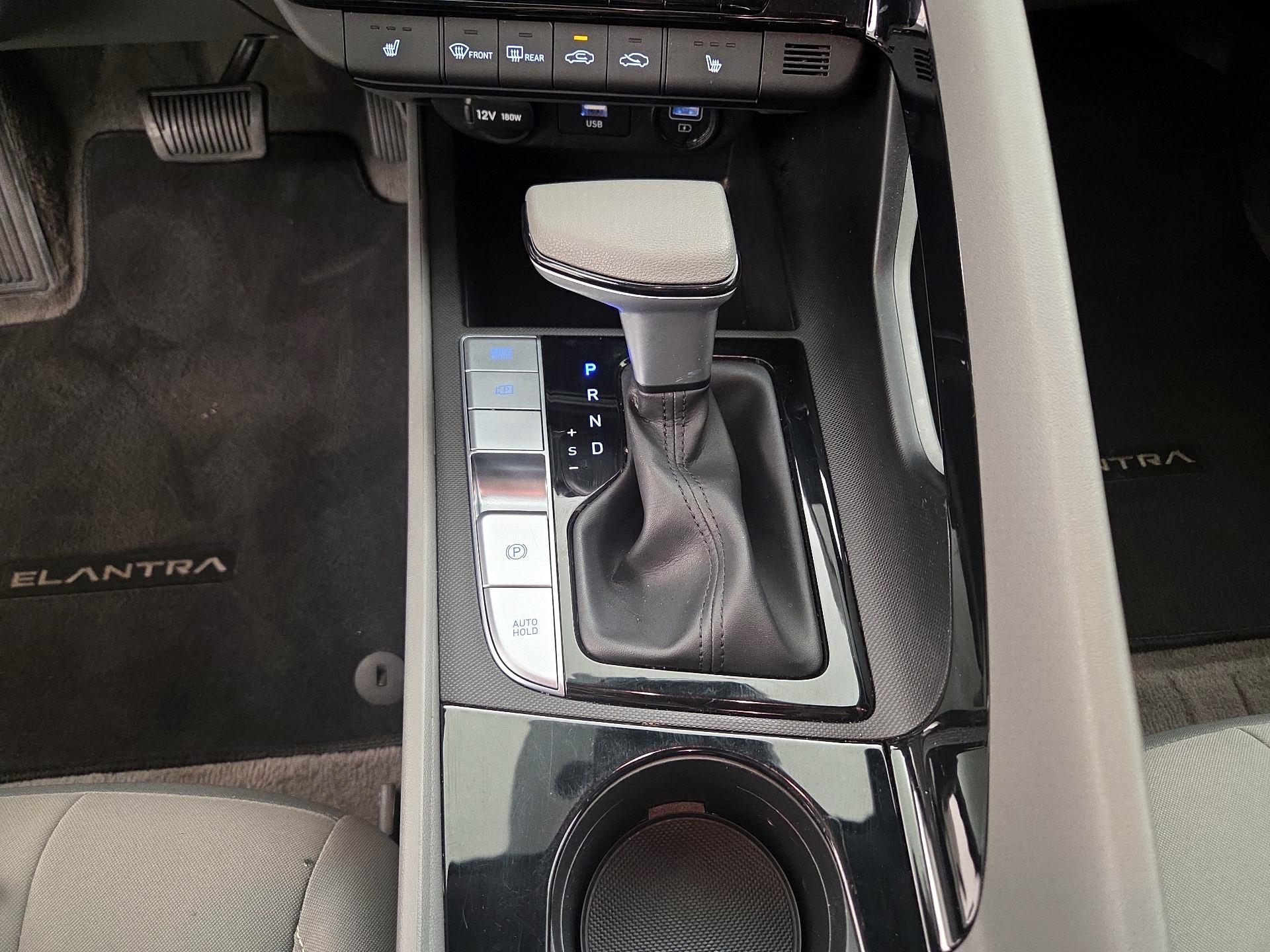 Thumbnail: 2023 Hyundai Elantra - 17