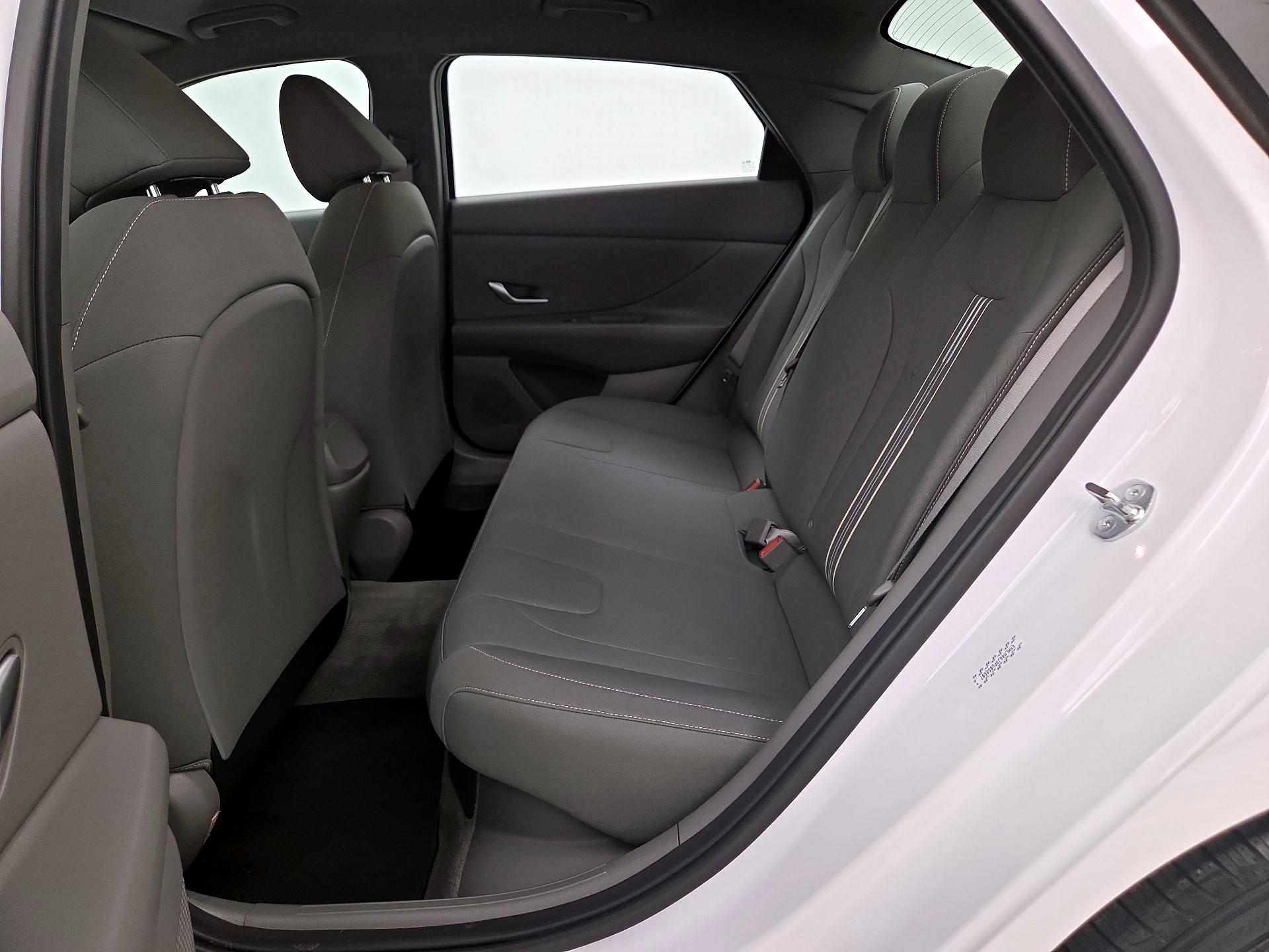 Thumbnail: 2023 Hyundai Elantra - 19