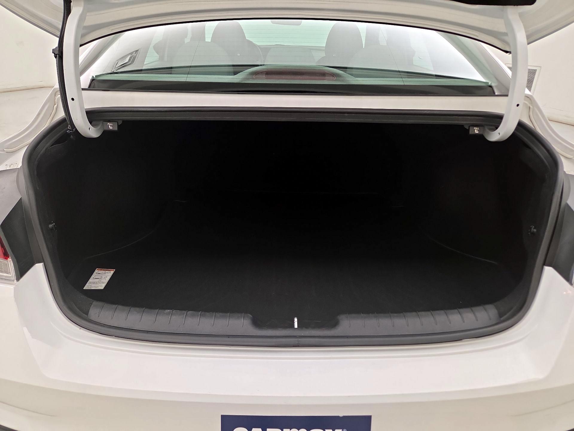 Thumbnail: 2023 Hyundai Elantra - 20