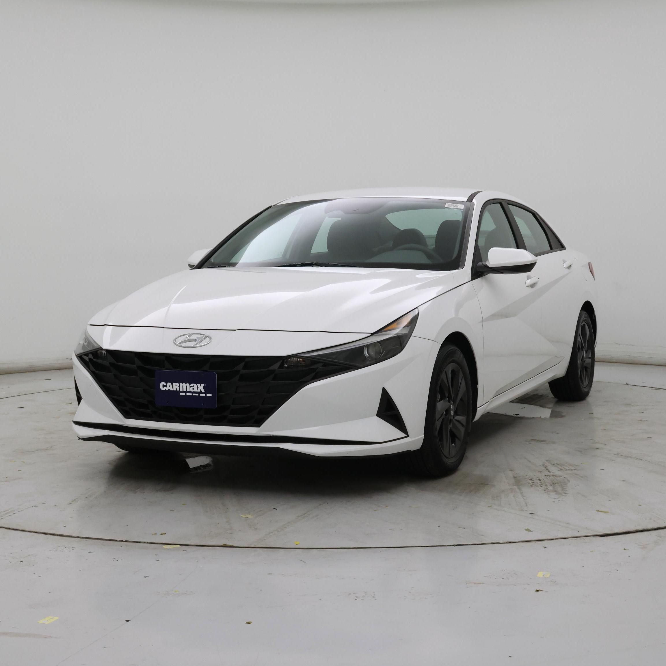 Thumbnail: 2023 Hyundai Elantra - 4