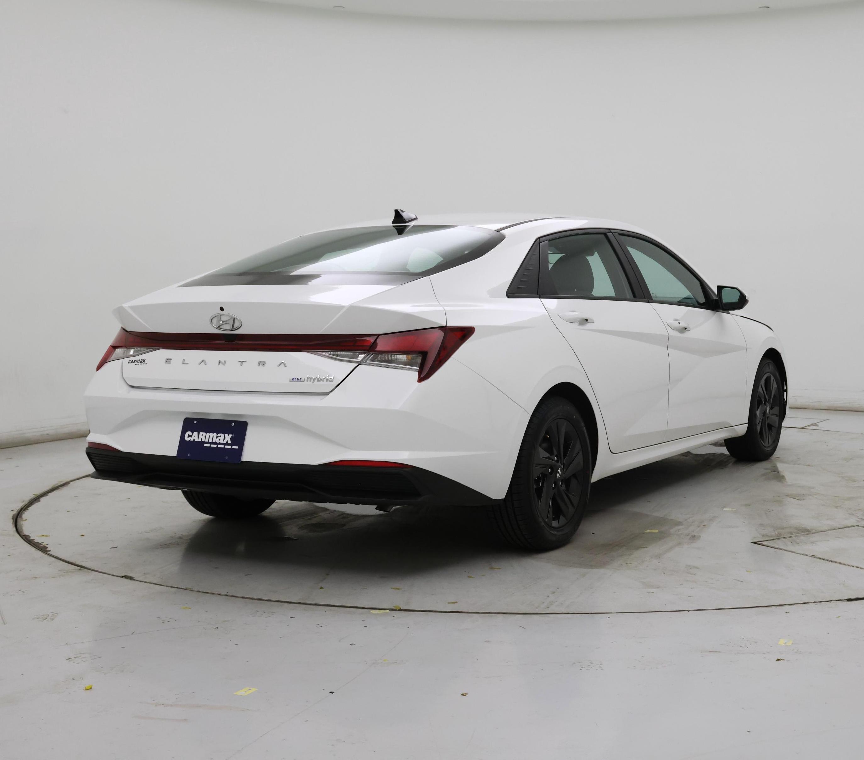 Thumbnail: 2023 Hyundai Elantra - 8