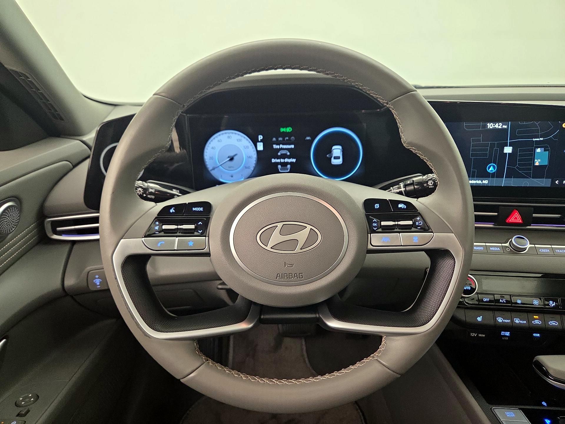 Thumbnail: 2025 Hyundai Elantra - 10