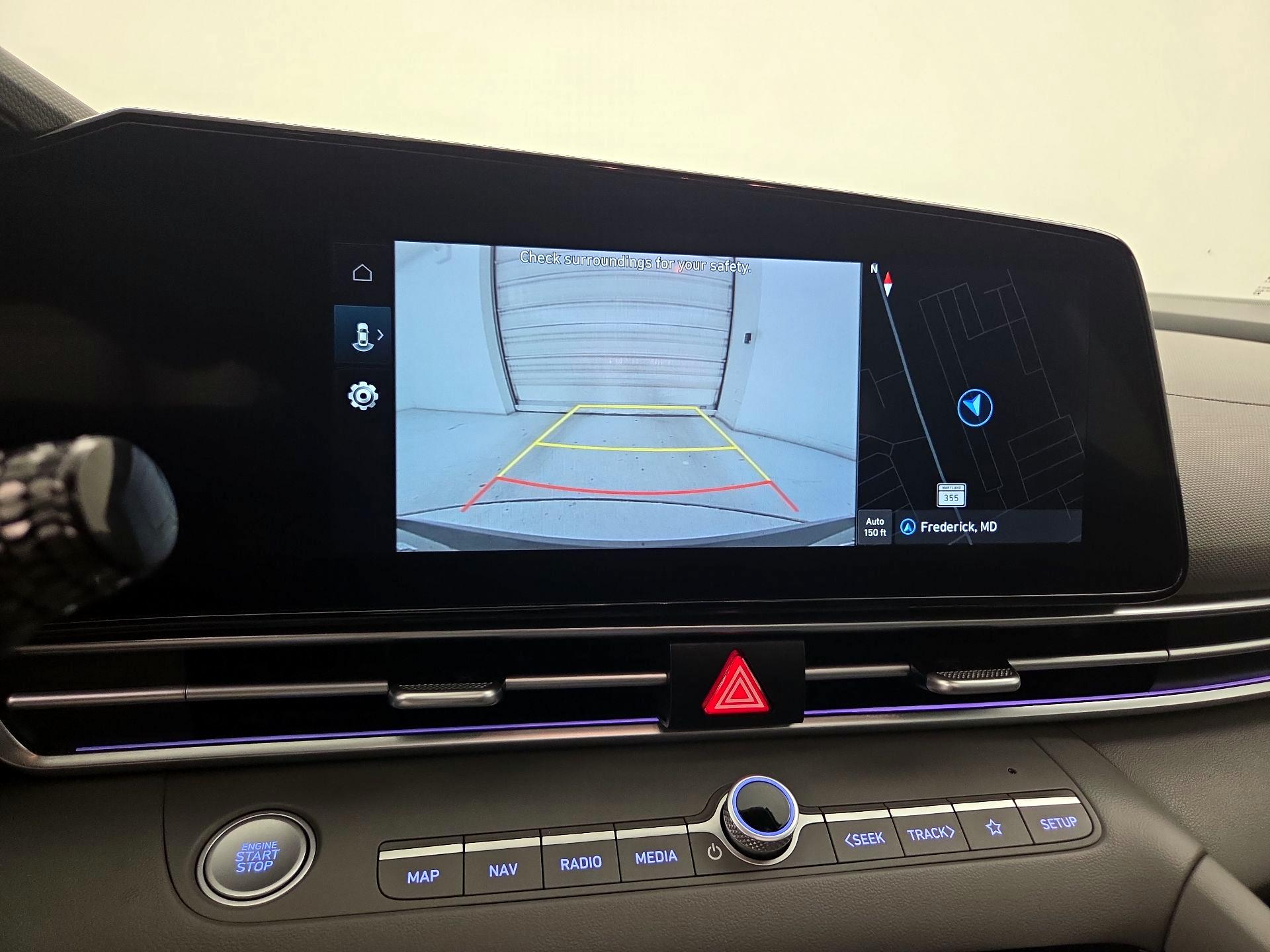 Thumbnail: 2025 Hyundai Elantra - 15