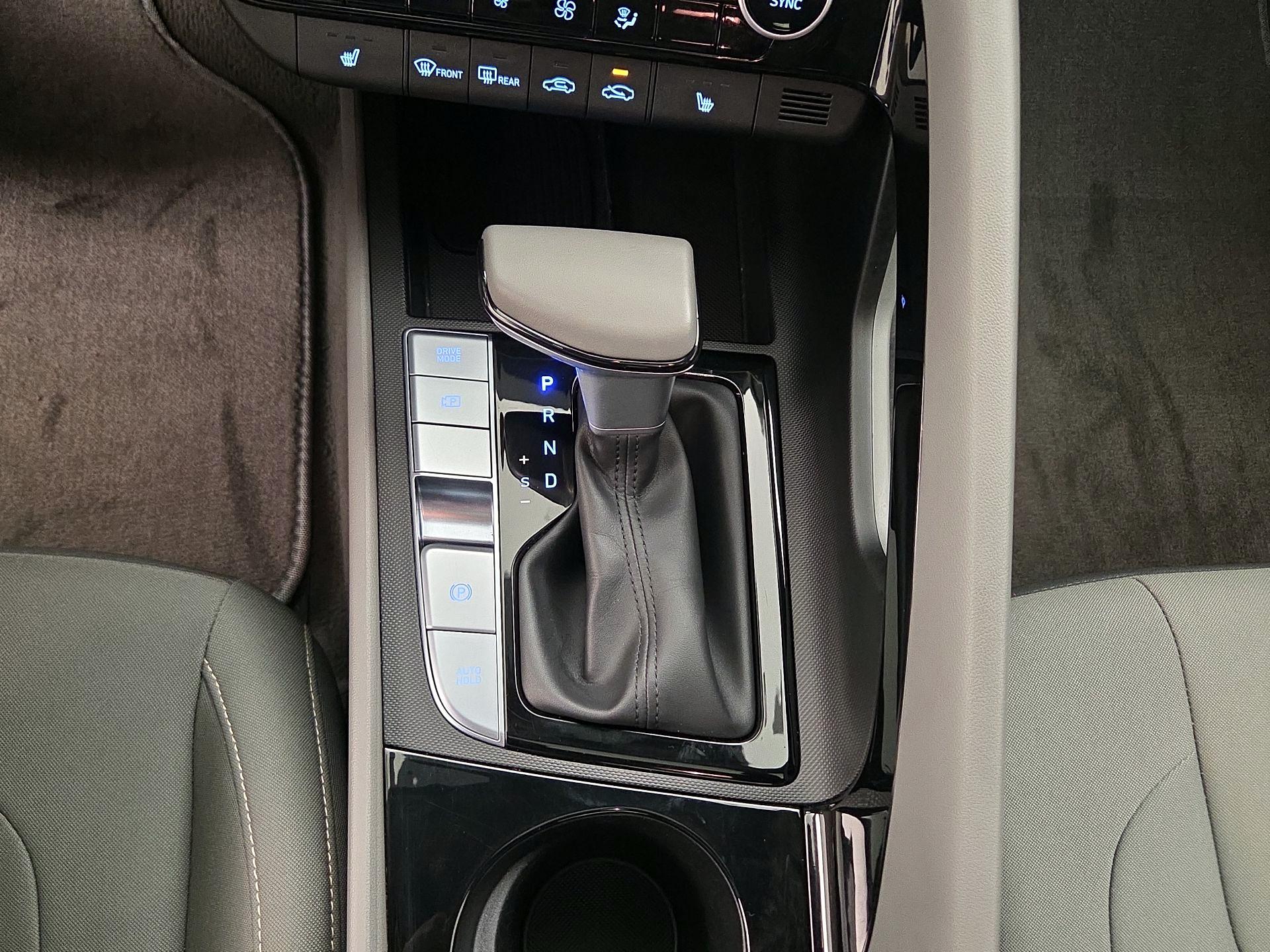 Thumbnail: 2025 Hyundai Elantra - 18