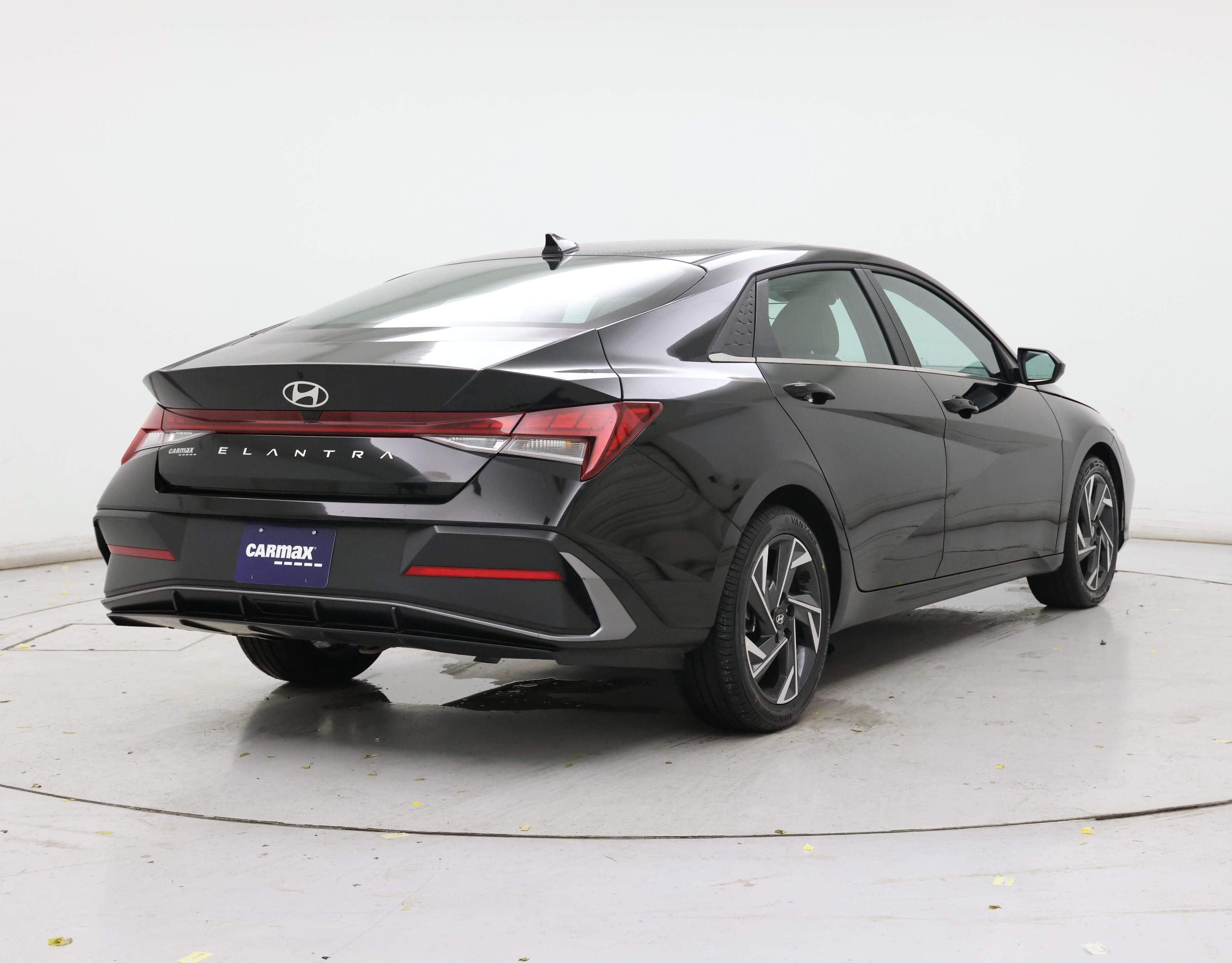 Thumbnail: 2025 Hyundai Elantra - 8