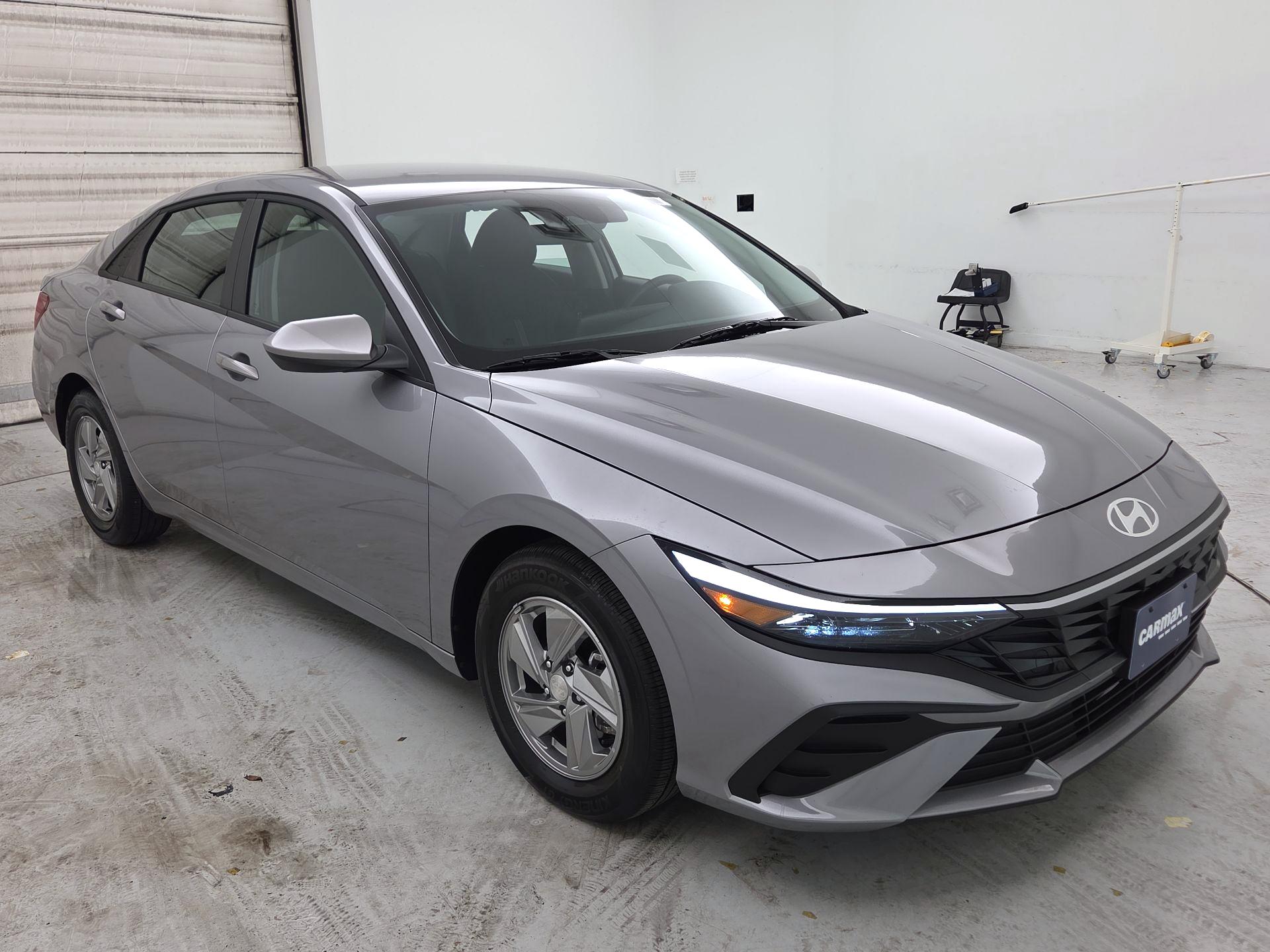 Thumbnail: 2025 Hyundai Elantra - 1