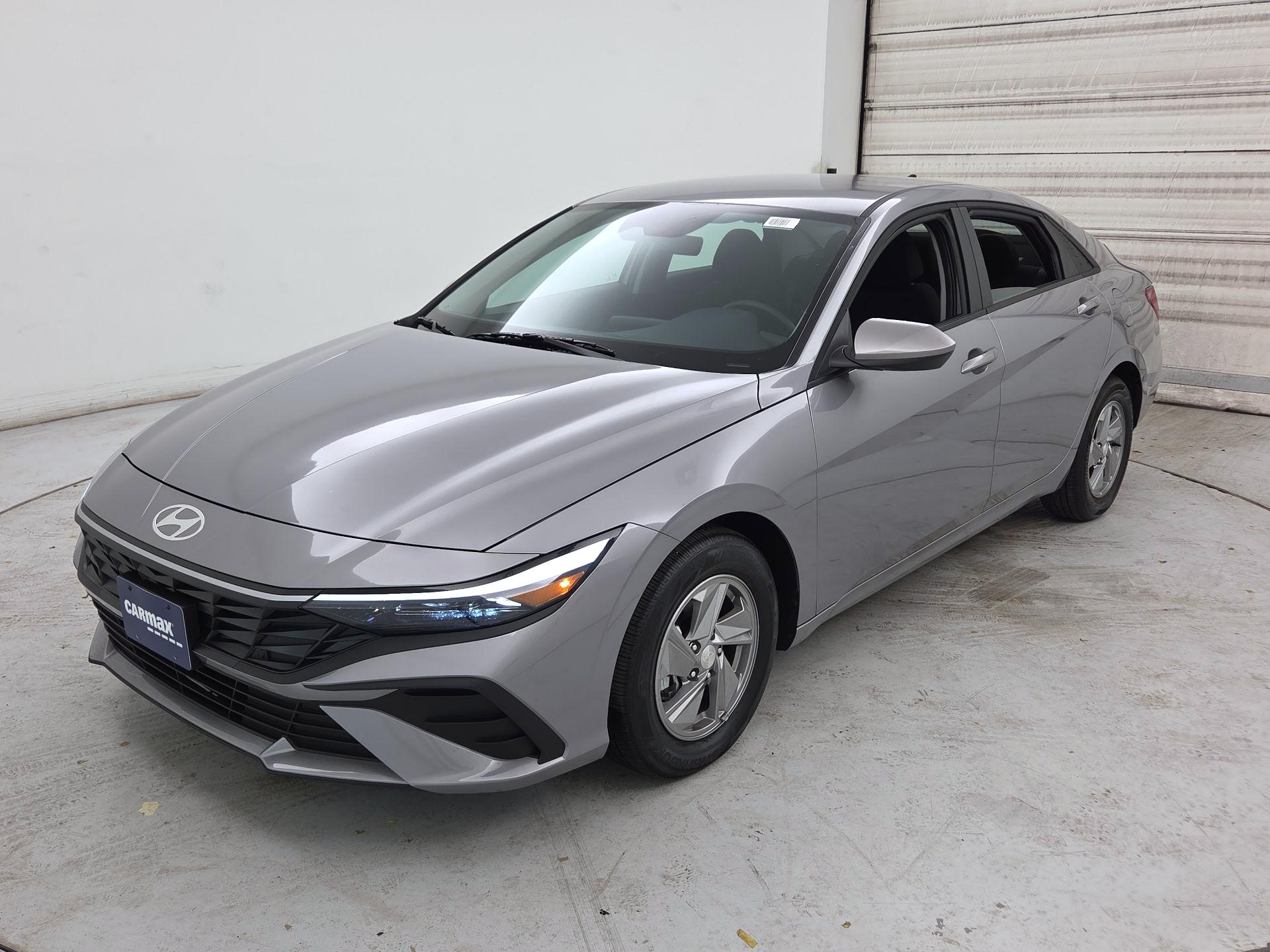 Thumbnail: 2025 Hyundai Elantra - 3
