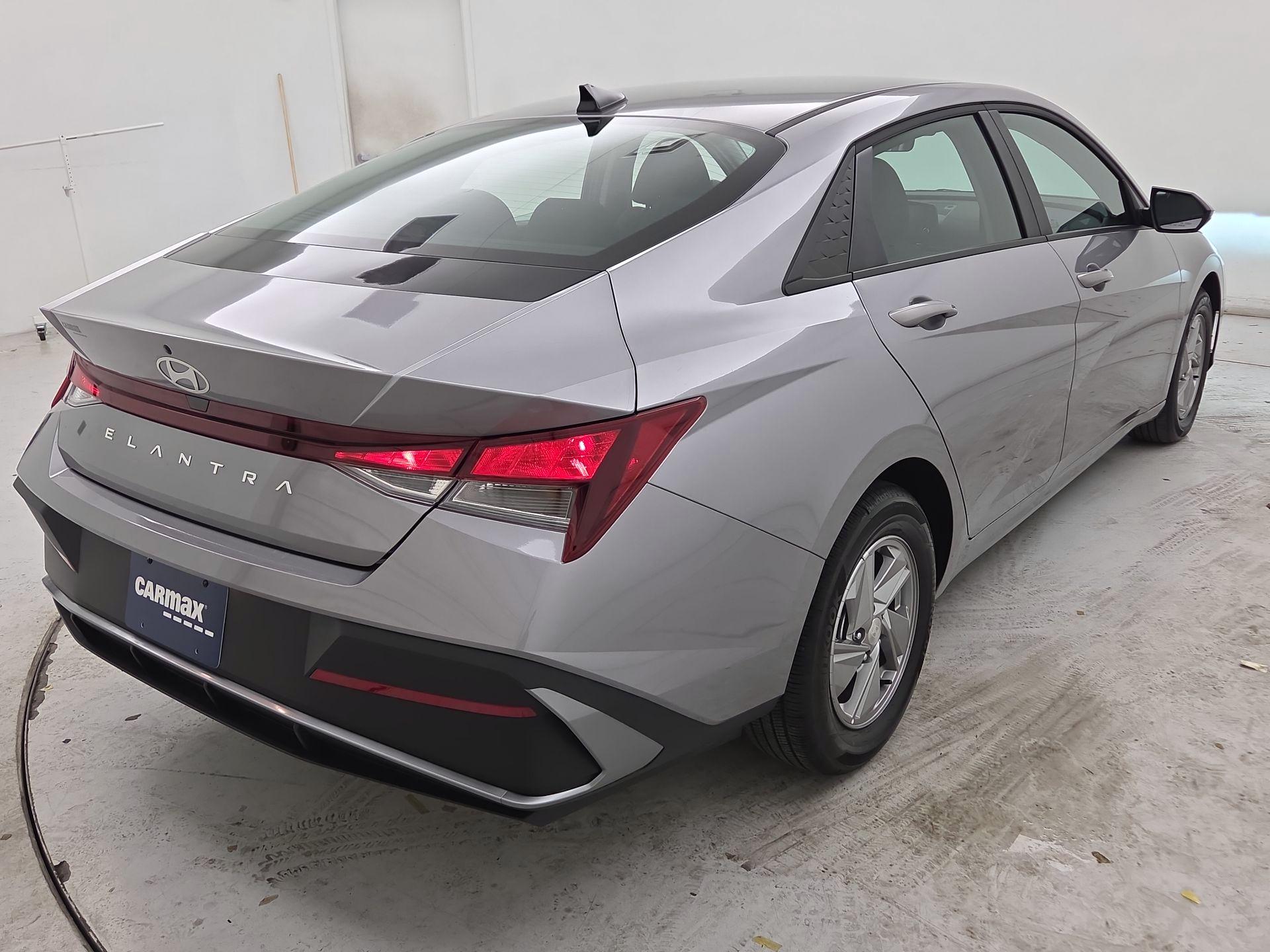 Thumbnail: 2025 Hyundai Elantra - 5