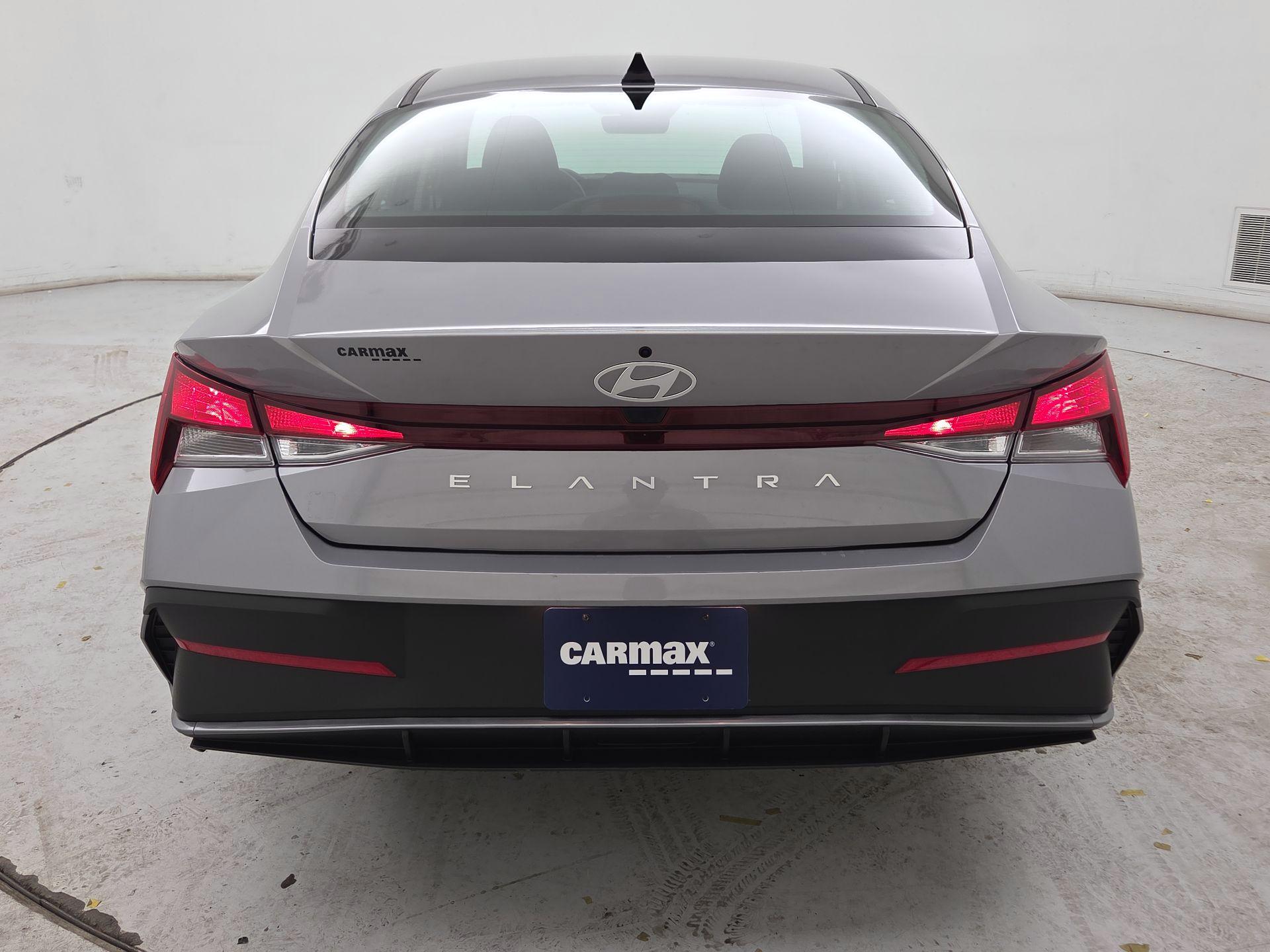 Thumbnail: 2025 Hyundai Elantra - 6
