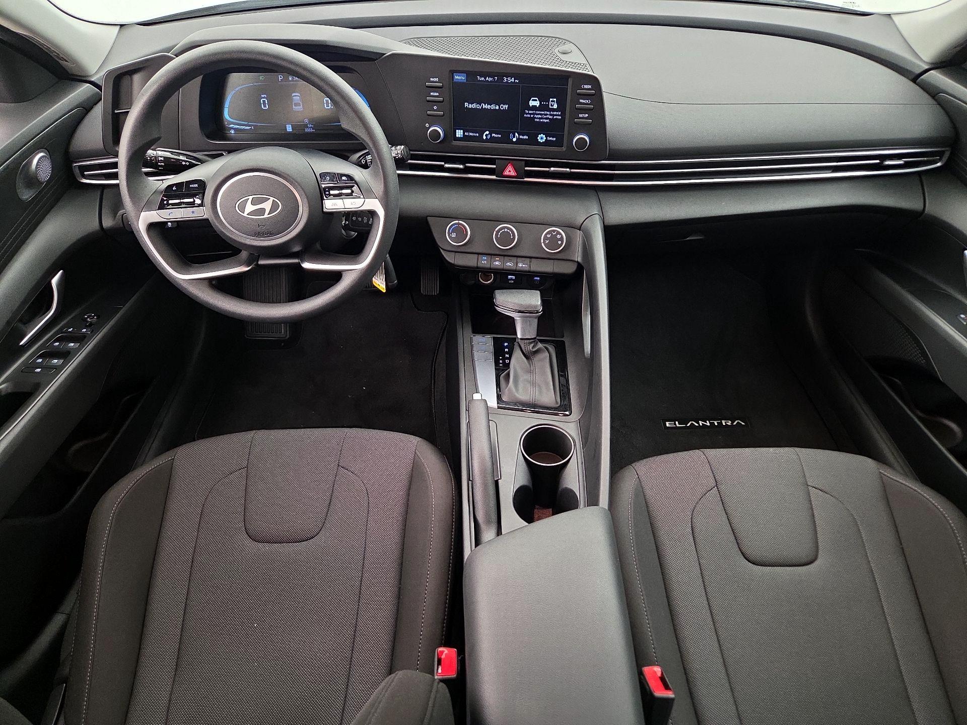 Thumbnail: 2025 Hyundai Elantra - 8