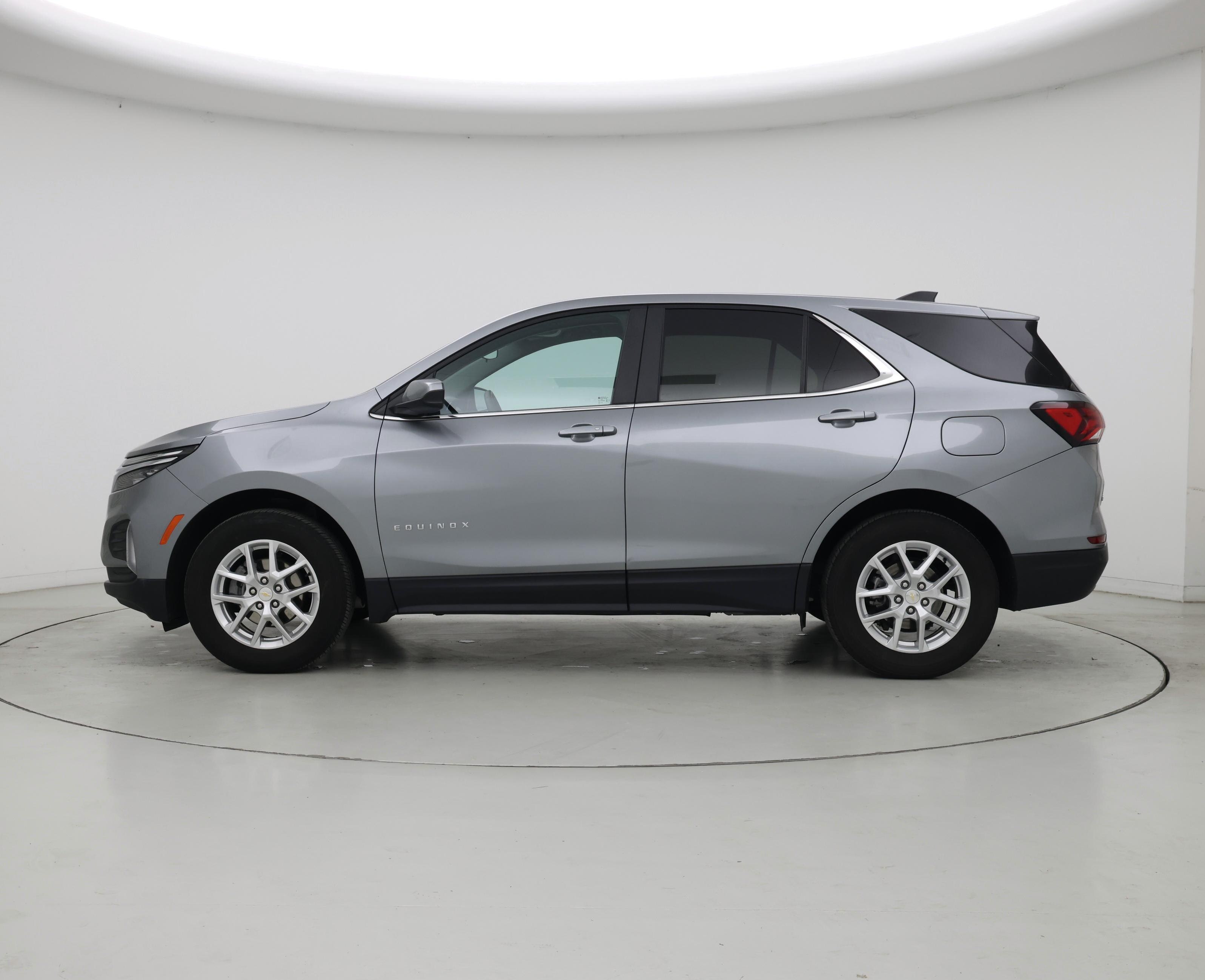 Thumbnail: 2024 Chevrolet Equinox - 3