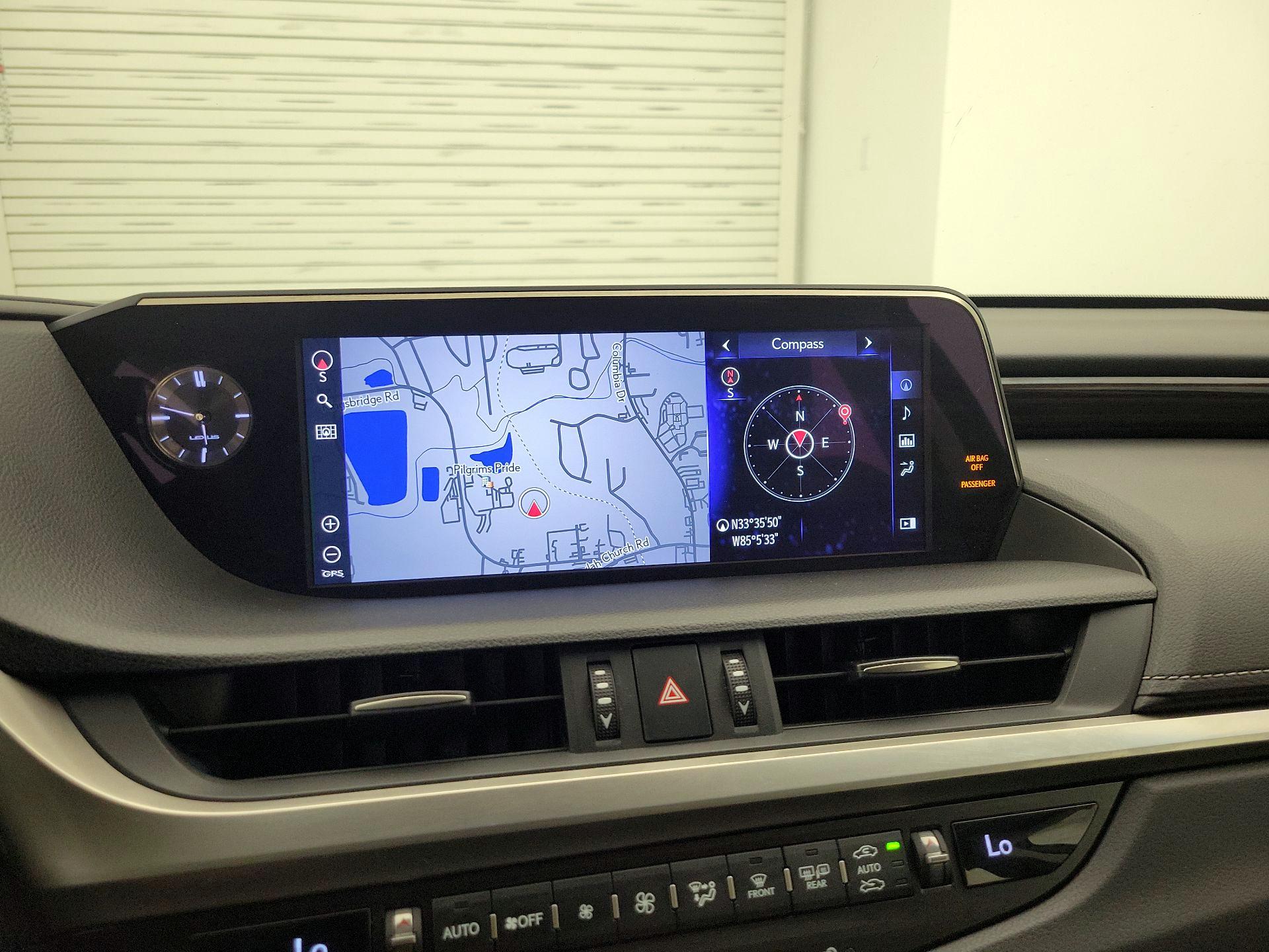 Thumbnail: 2020 Lexus ES - 14