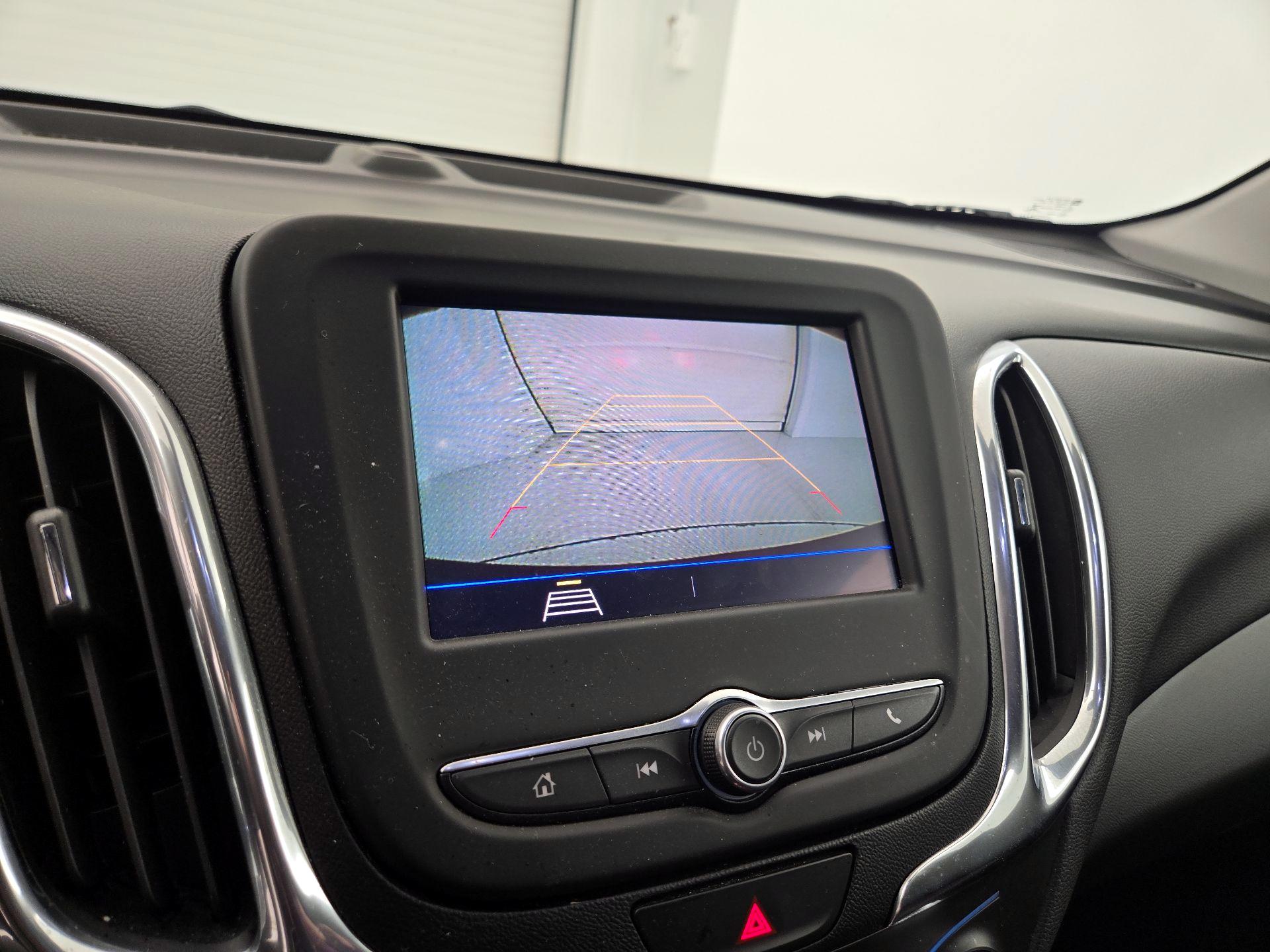 Thumbnail: 2021 Chevrolet Equinox - 14