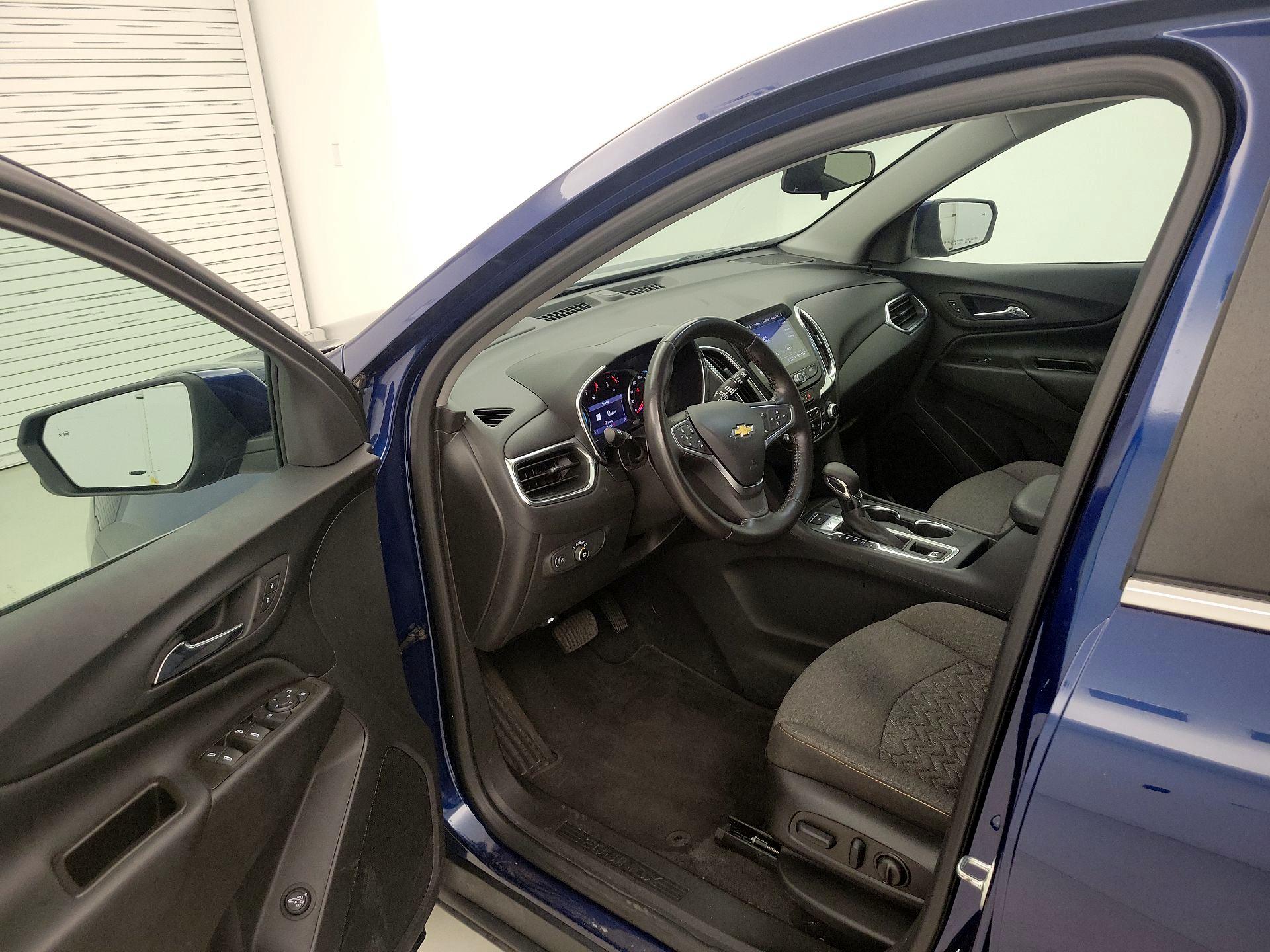 Thumbnail: 2022 Chevrolet Equinox - 11