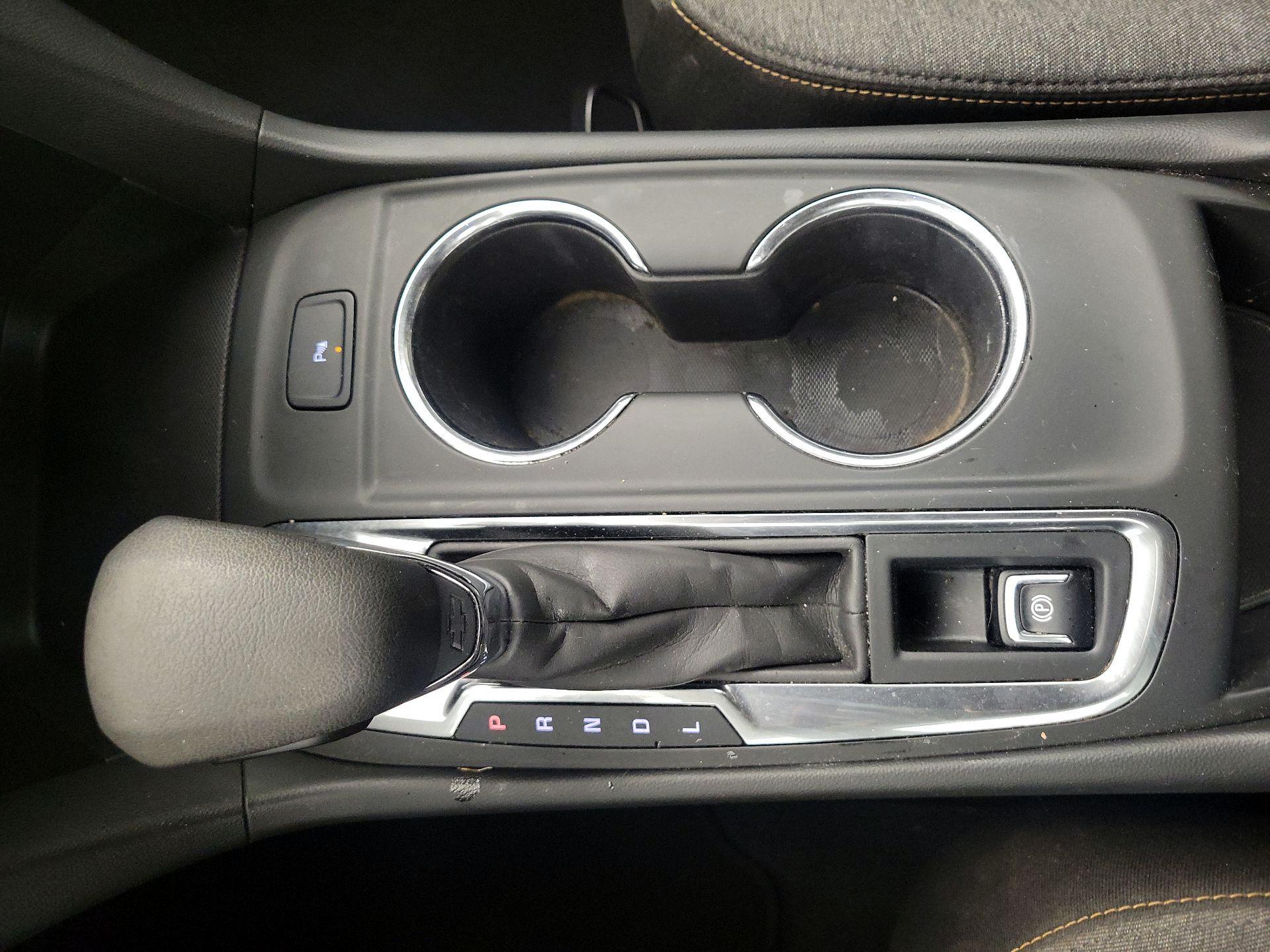 Thumbnail: 2022 Chevrolet Equinox - 17