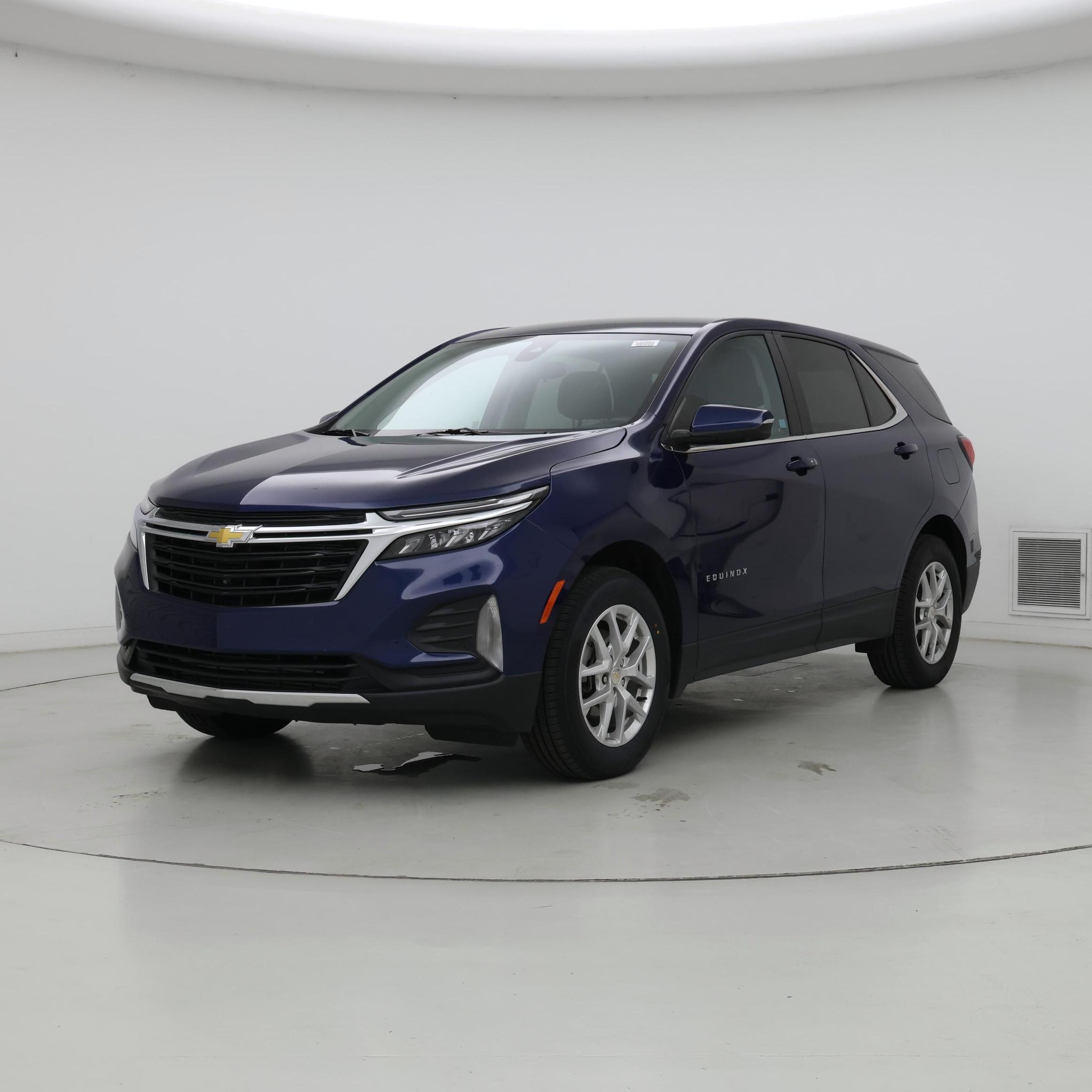 Thumbnail: 2022 Chevrolet Equinox - 4
