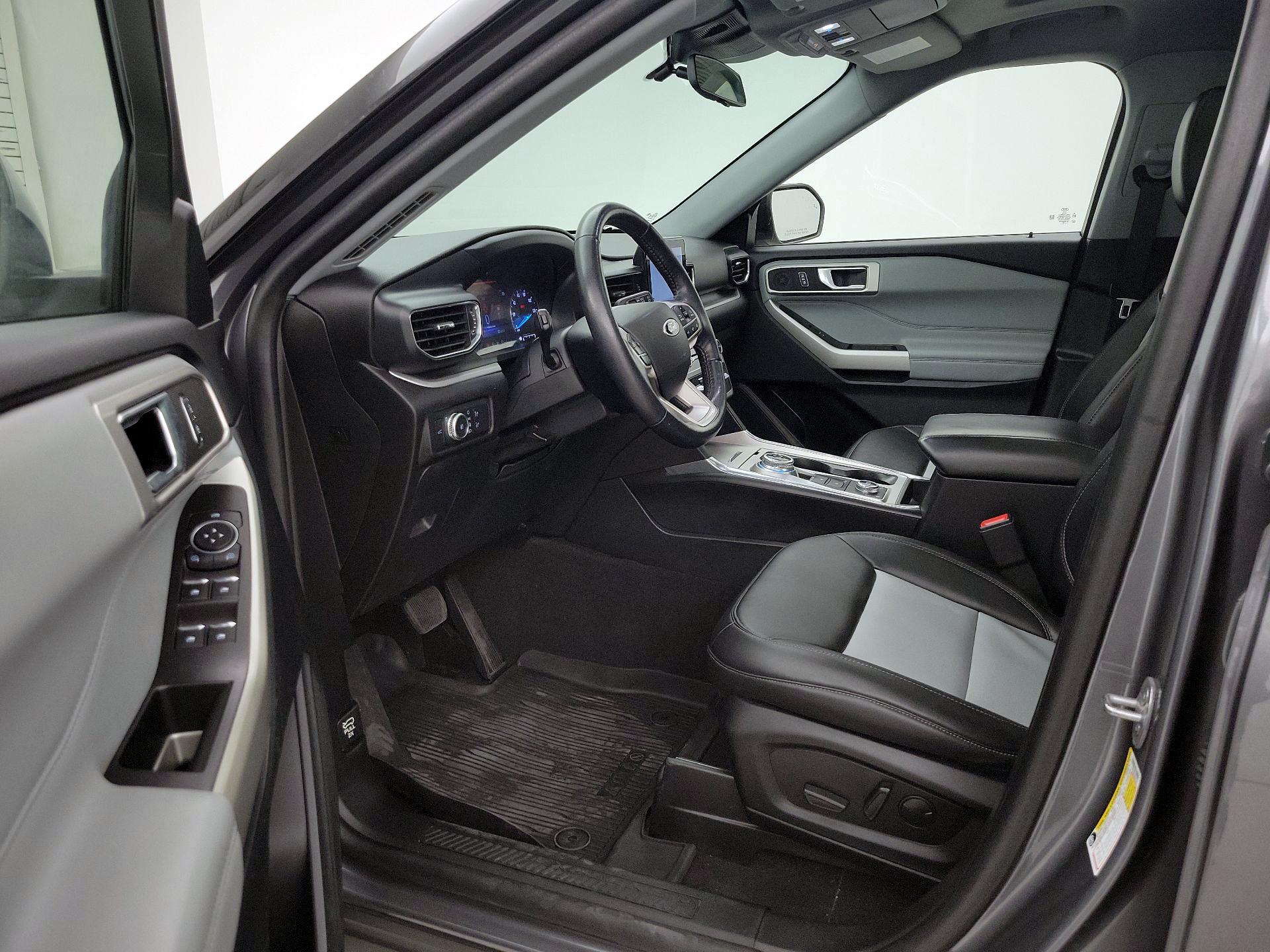 Thumbnail: 2022 Ford Explorer - 11