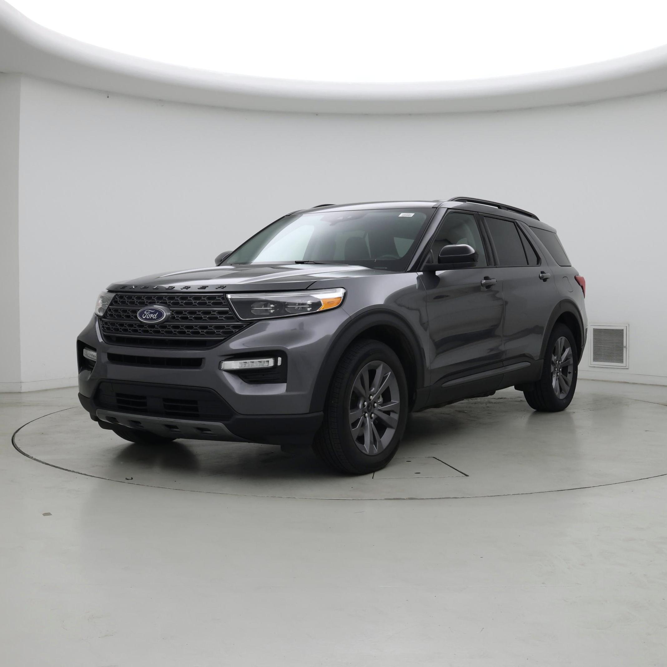 Thumbnail: 2022 Ford Explorer - 4
