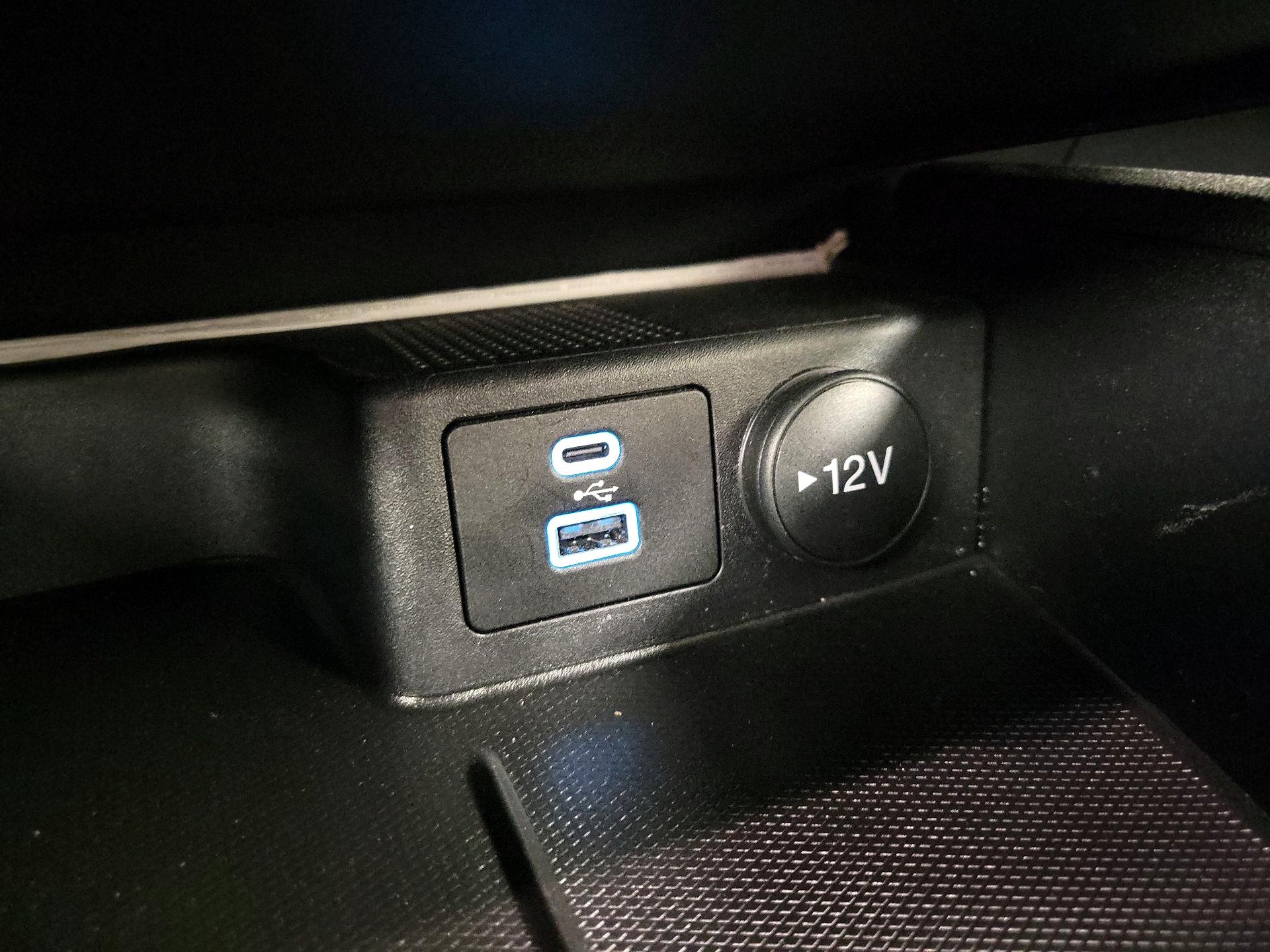 Thumbnail: 2022 Ford Escape - 18