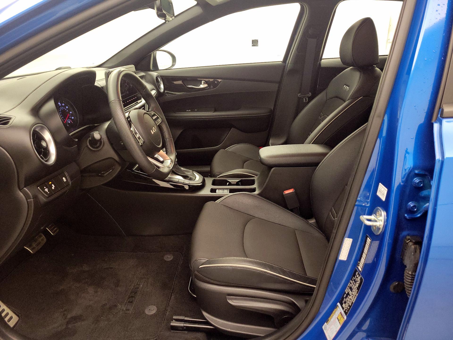 Thumbnail: 2023 Kia Forte - 11